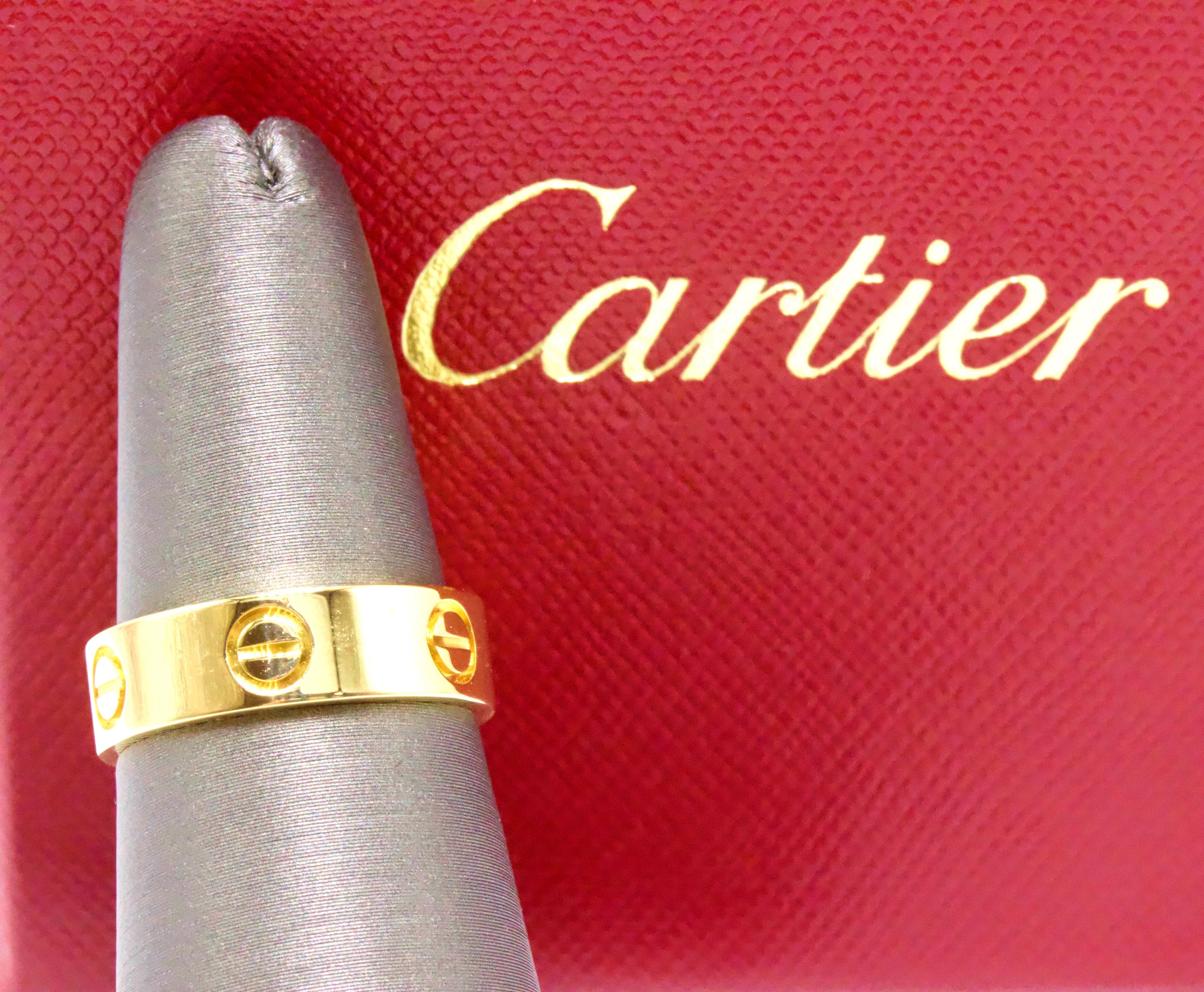 Cartier Love 18 Karat Gelbgold Ring Full Set Coa Box Quittung für Damen oder Herren