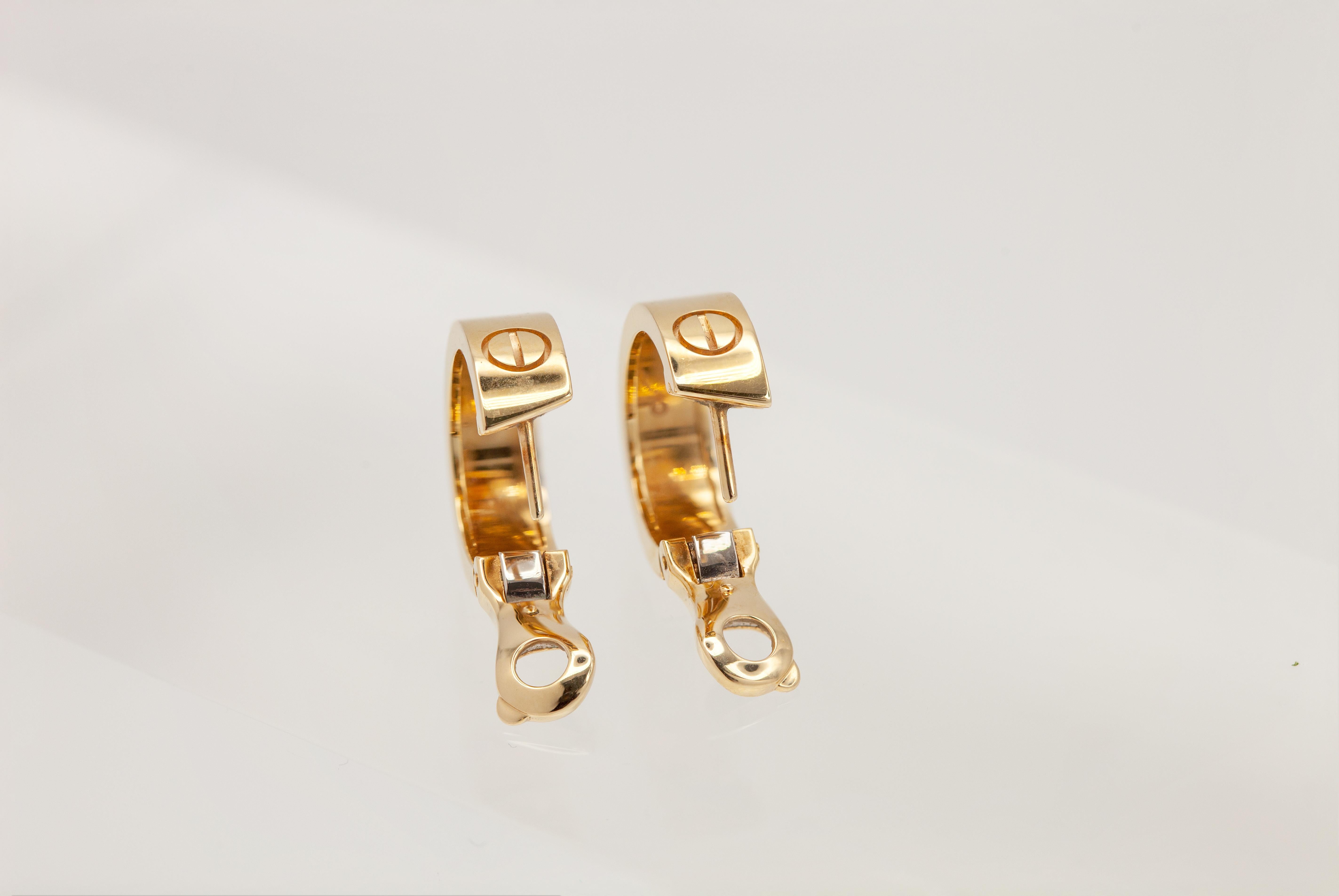 Boucles d'oreilles Love en or 18 carats et diamants de Cartier en vente 3