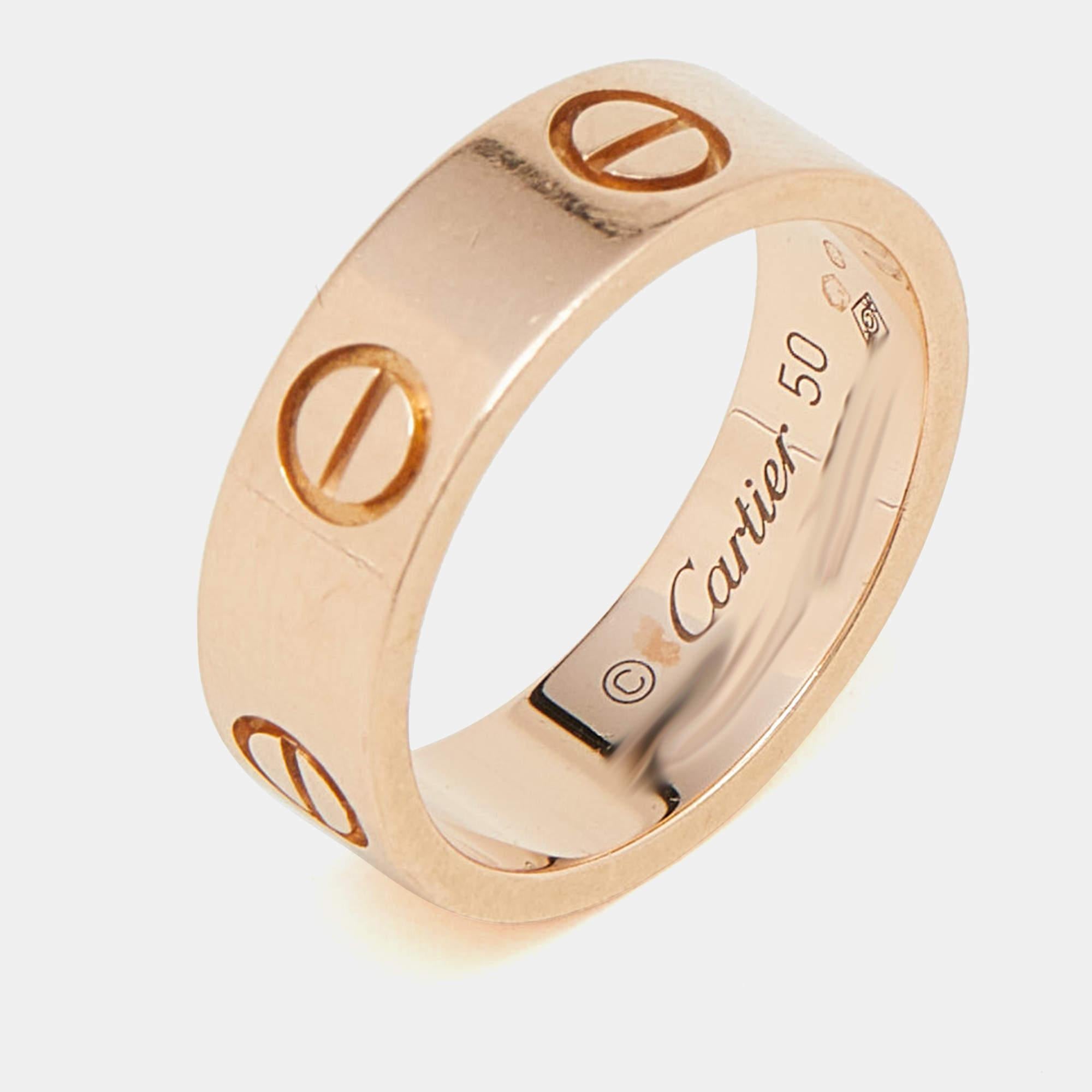 Cartier Love 18 Karat Roségold Bandring Größe 50 im Zustand „Gut“ in Dubai, Al Qouz 2