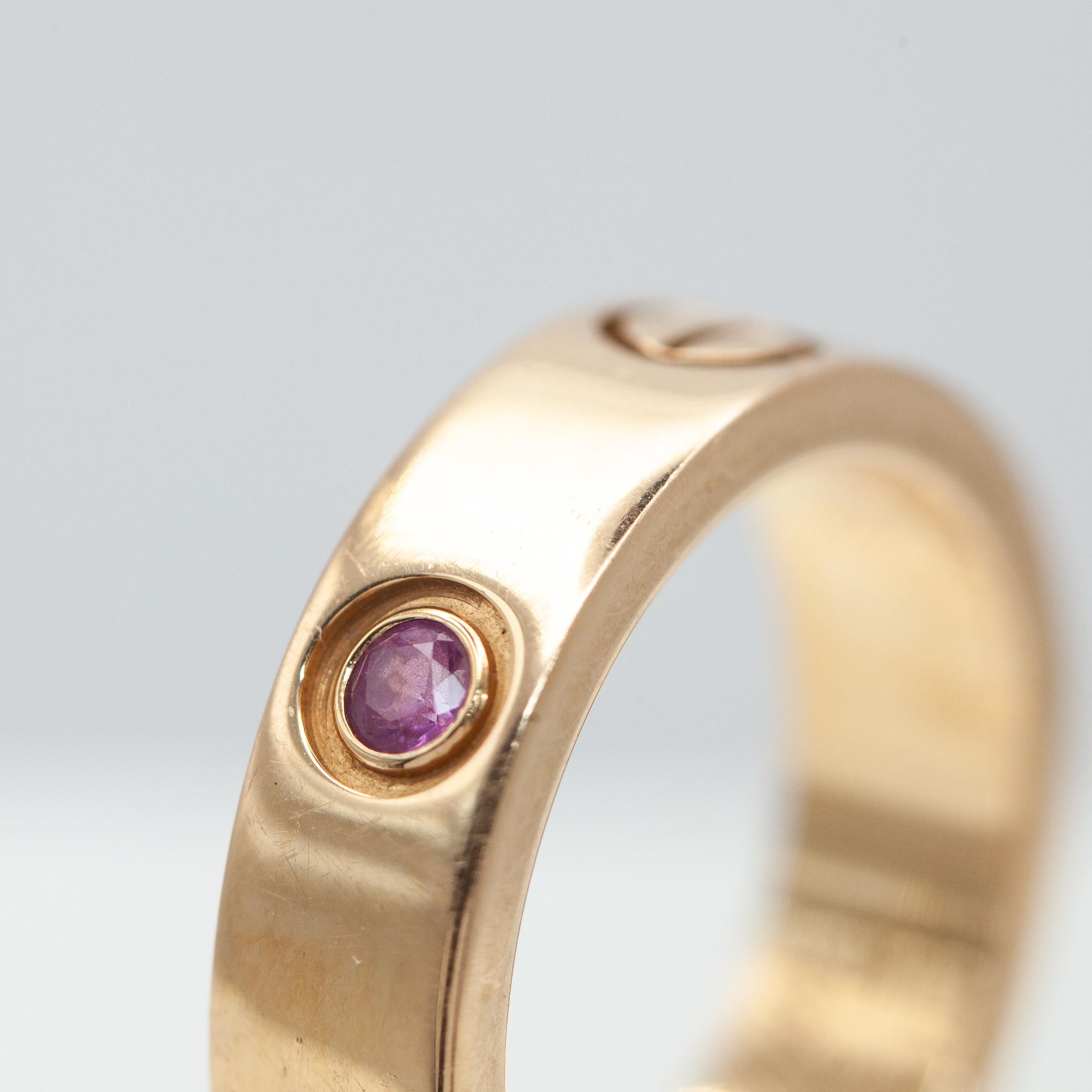 Anello Cartier Love in oro rosa 18 carati con zaffiro rosa in vendita 1