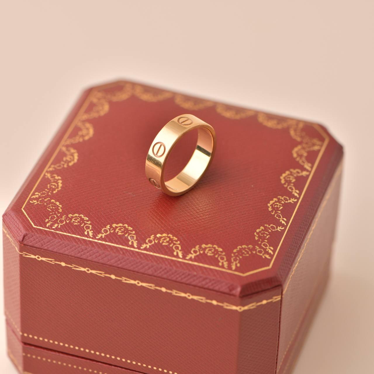 Femenino o masculino Anillo Cartier Love Oro Rosa 18K Talla 55 en venta