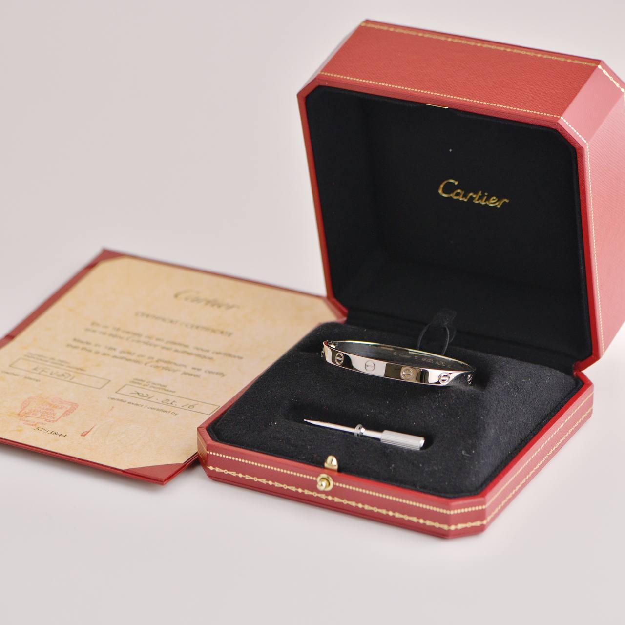 SKU	33301088
Comes With	Full Set (Box + Card)
Date	2021
RRP	£7,550 Incl. Taxes / €8,550 Incl. Taxes / $7,900 Excl. Taxes
Model	B6035417
Serial Number	KF****
Size	        17 
Metal	18k White Gold
Weight	Approximately 33.6