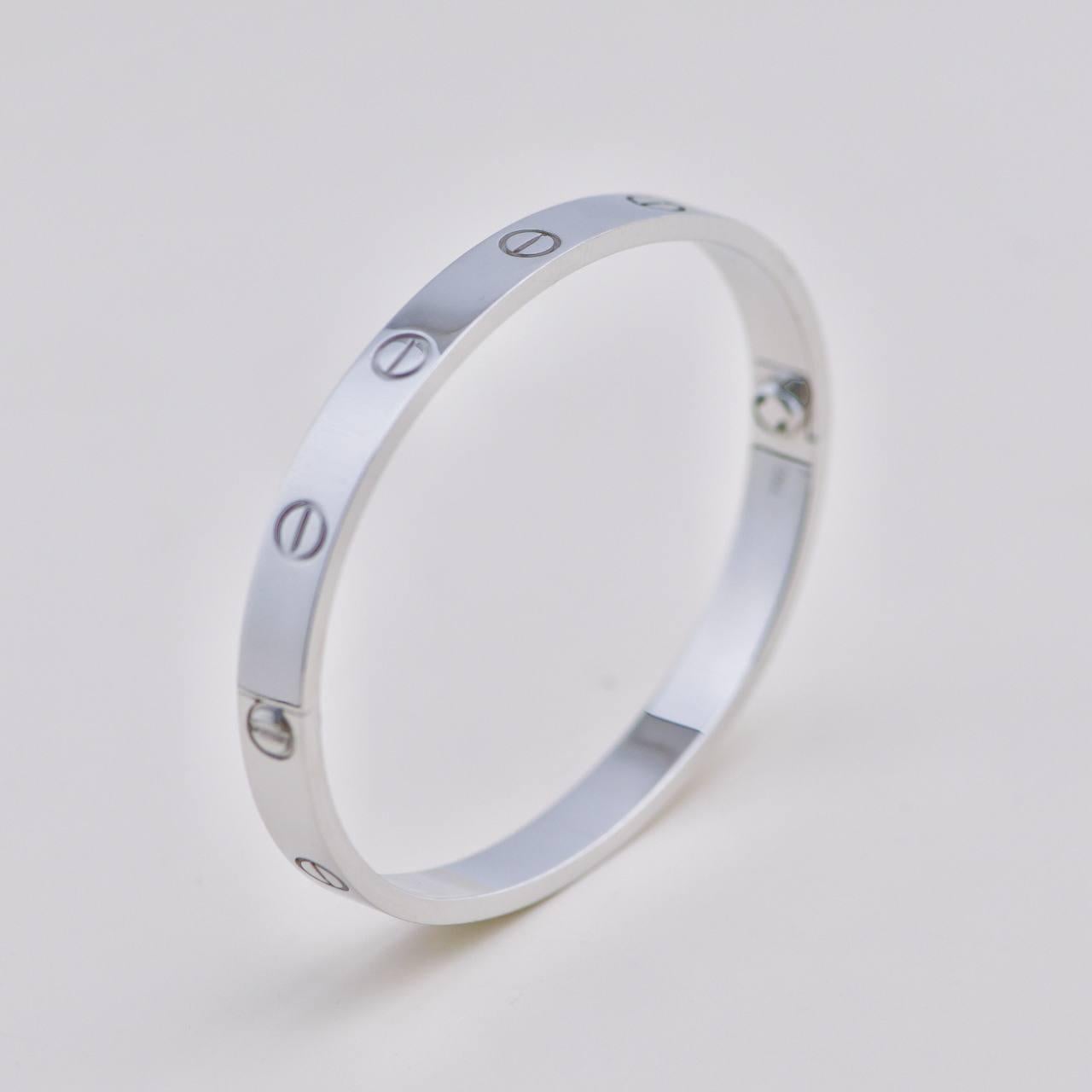 Cartier Love Pulsera Oro Blanco 18K Talla 17 en Excelente estado para la venta en Banbury, GB
