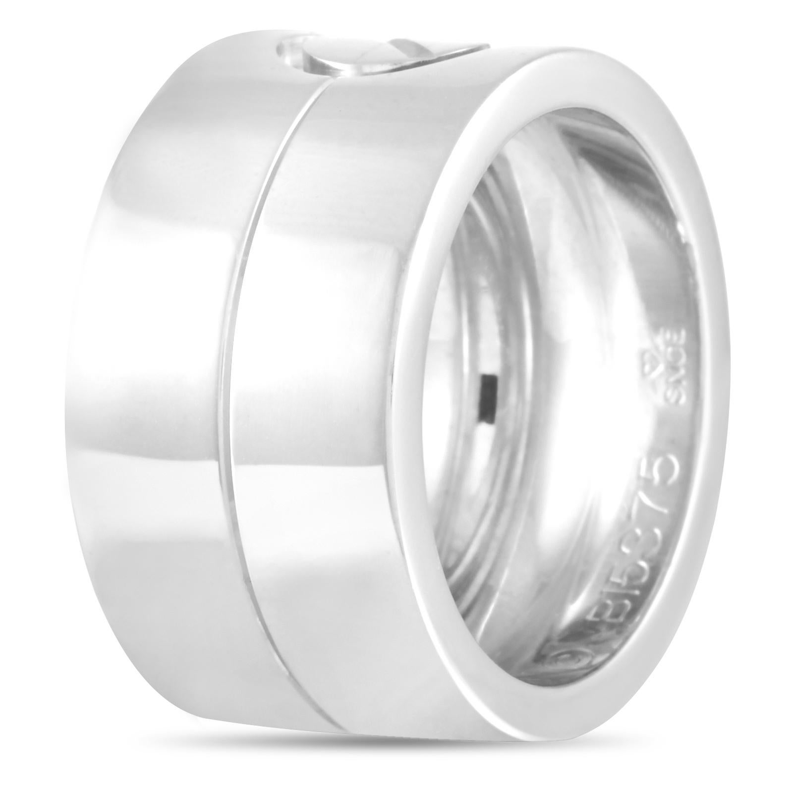 A must-have piece for every jewelry lover. This genuine Cartier 18K White Gold Wide Band Love Ring features a 10mm wide band in white gold with a single screw. The unisex design can match any style and is suitable for all genders.
 
 The Cartier