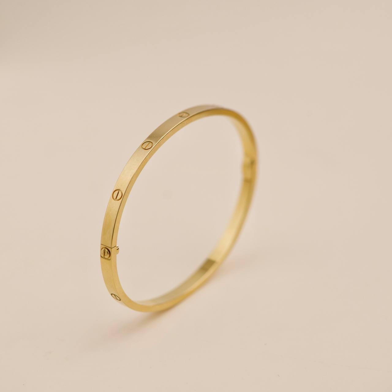 da uomo o donna Cartier Love Bracciale in oro giallo 18 carati Taglia 17 Modello piccolo in vendita