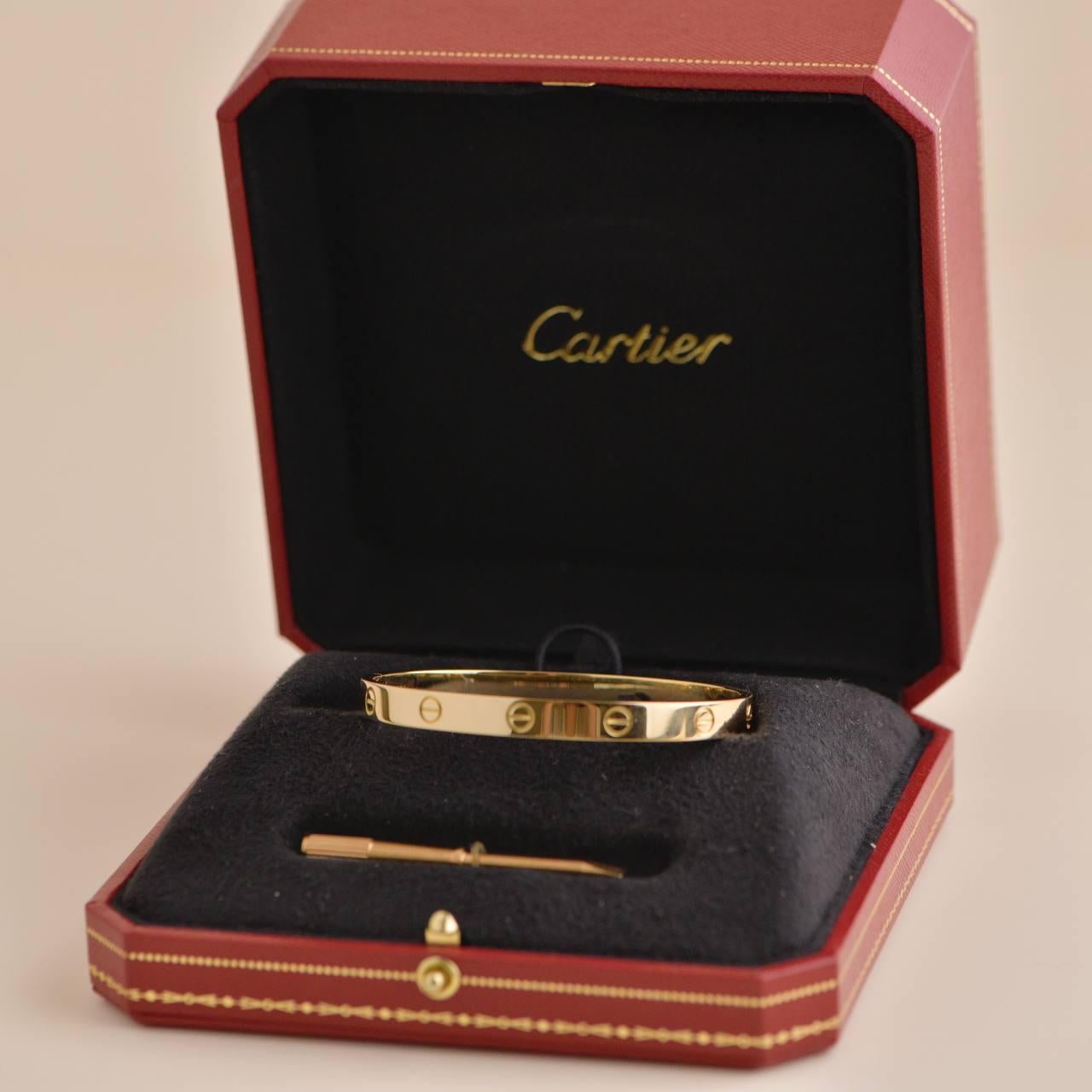 SKU	CT-2562
Comes With	Box Only
Date	2012
RRP	£7,050 incl. VAT/ $7,350/ €7 950 incl. VAT
Model	B6035518
Serial Number	UL****
Size	18 
Metal	18k Yellow Gold
Weight	34.6