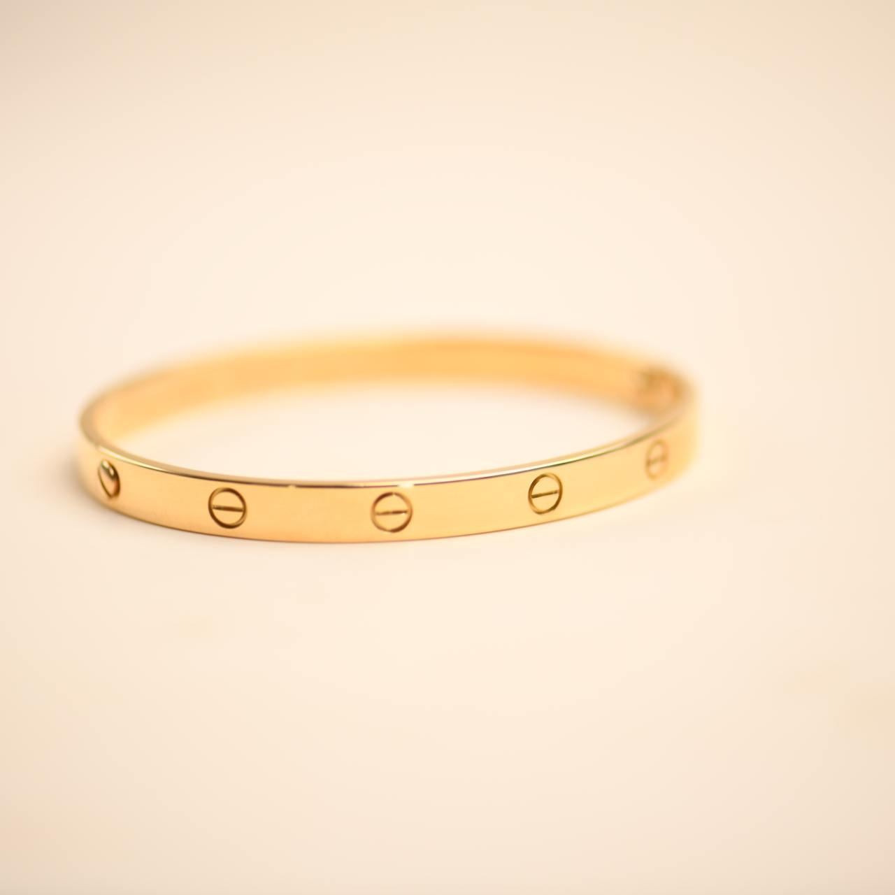 Women's or Men's Cartier Love 18K Yellow Gold Bracelet Size 20