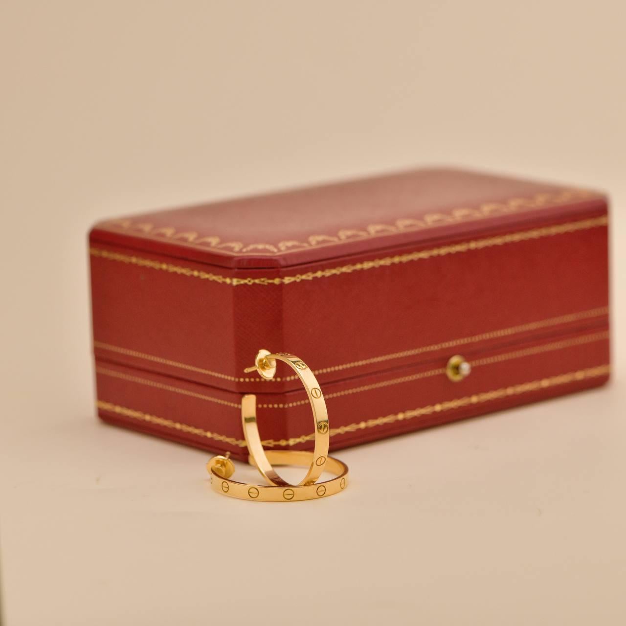Cartier Love Boucles d'oreilles en or jaune 18 carats grand modèle Unisexe en vente