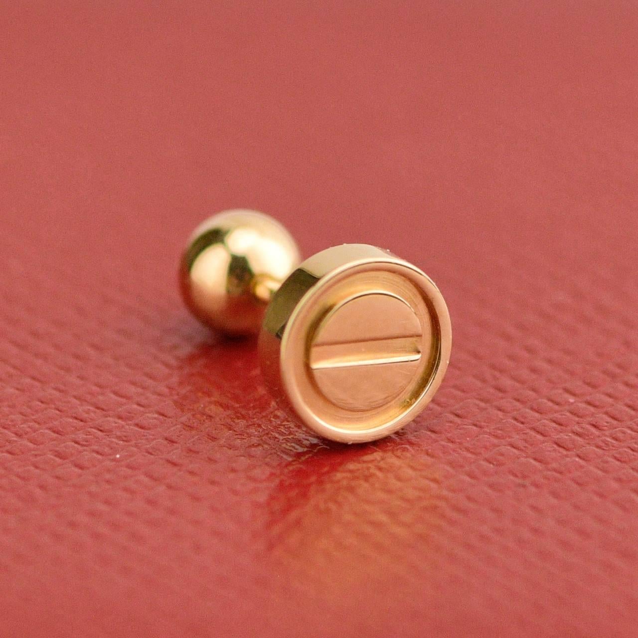 Boucle d'oreille simple en or jaune 18K Cartier Love Unisexe en vente