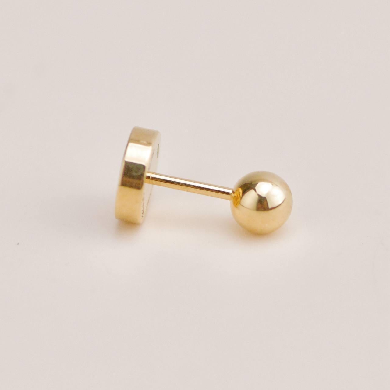 Boucle d'oreille simple en or jaune 18K Cartier Love en vente 4