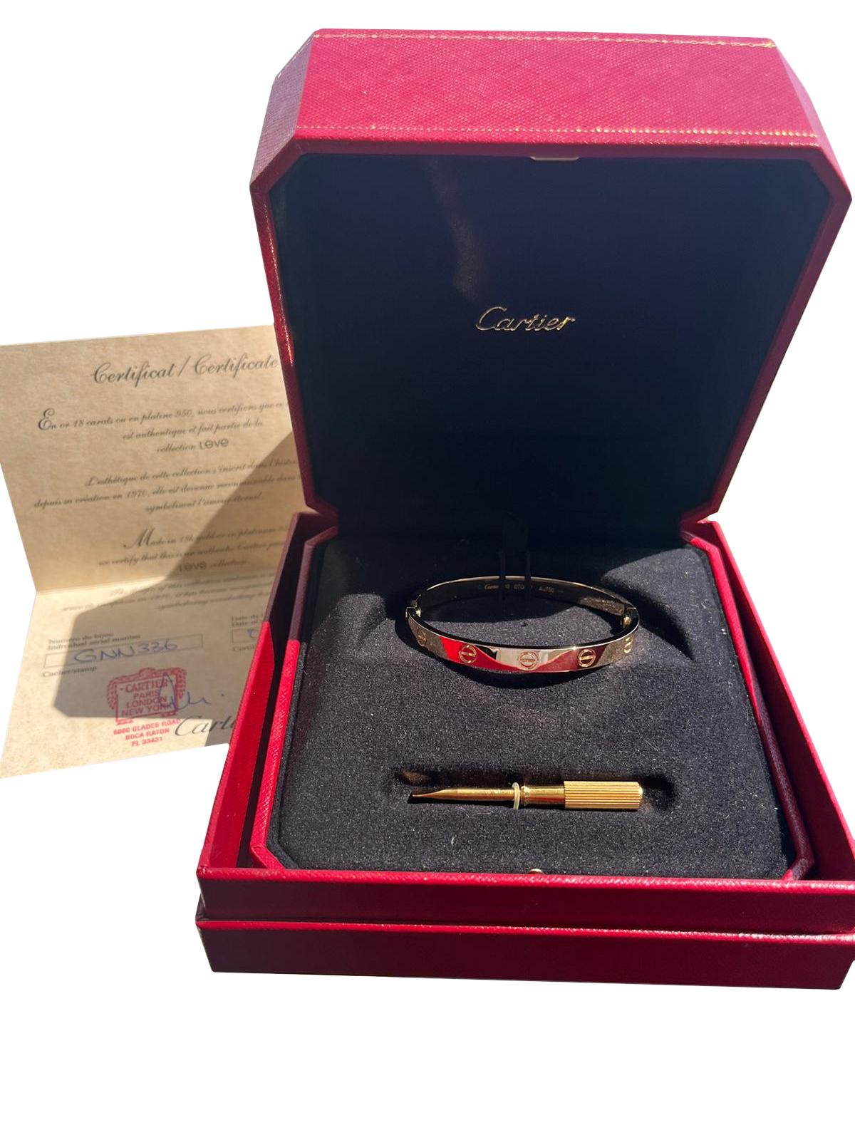Cartier Love 18K Yellow Gold Size 16 With Screwdriver Bracelet In Good Condition For Sale In Aventura, FL