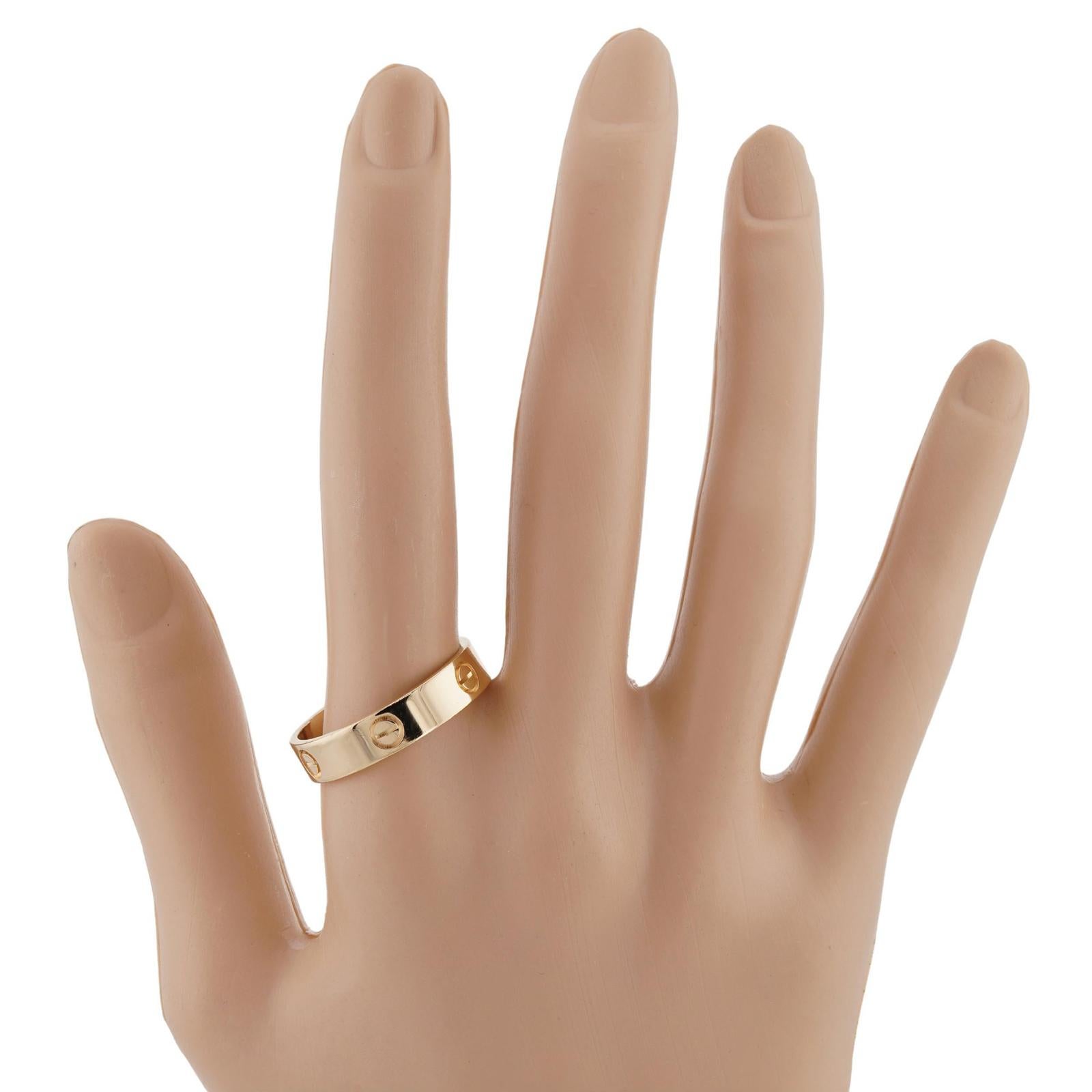 CARTIER Love 18k Yellow Gold Unisex Band Ring In Excellent Condition In New York, NY