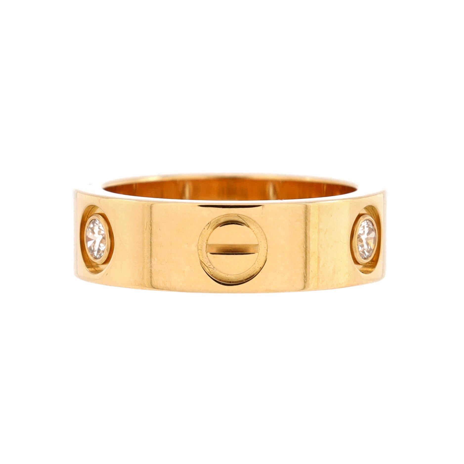 Cartier Love 3 Diamanten Ring aus 18 Karat Gelbgold mit Diamanten im Zustand „Gut“ in New York, NY