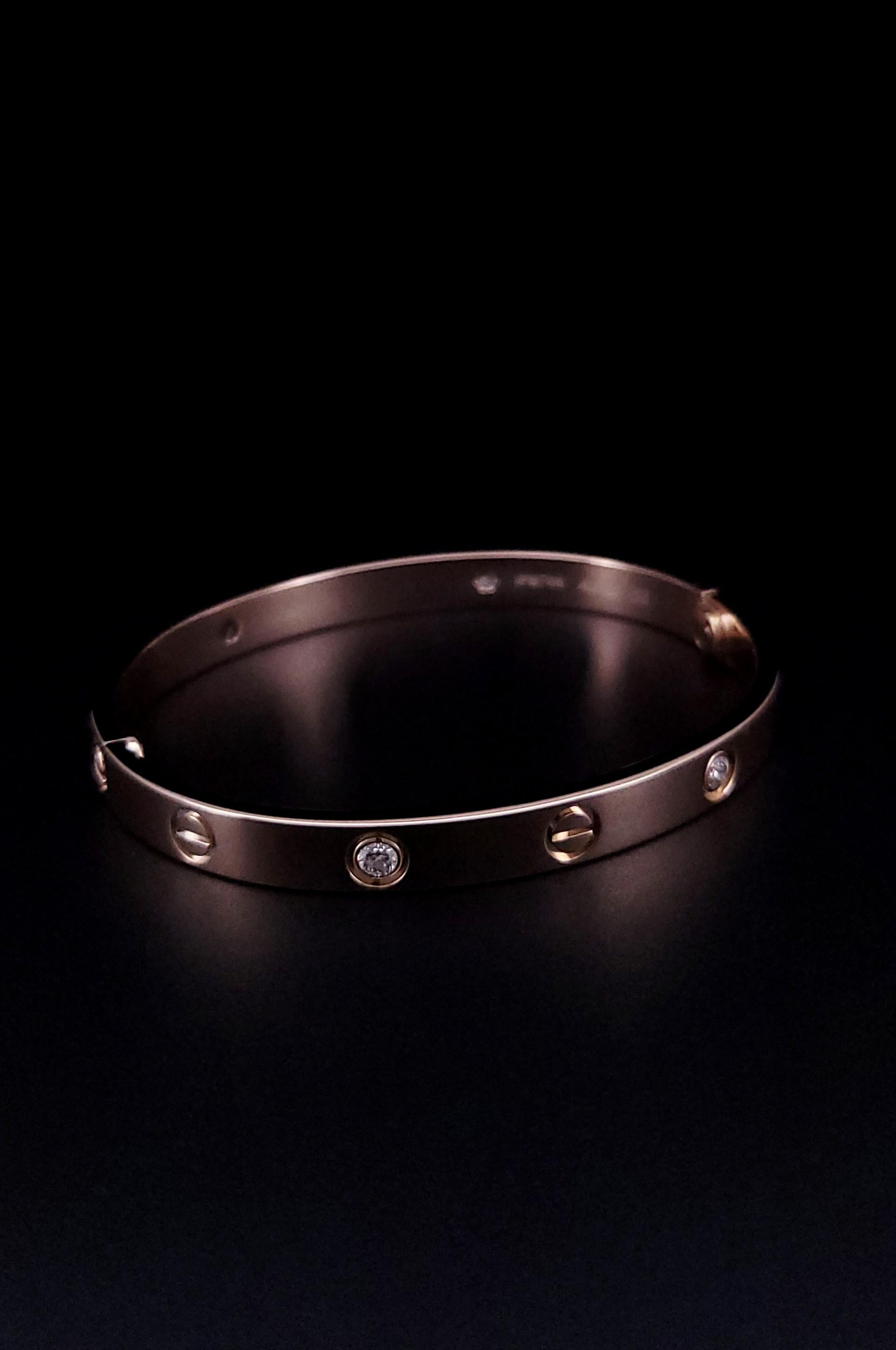 Cartier Love 4 Diamant-Armband aus Roségold Größe 17 im Angebot 2