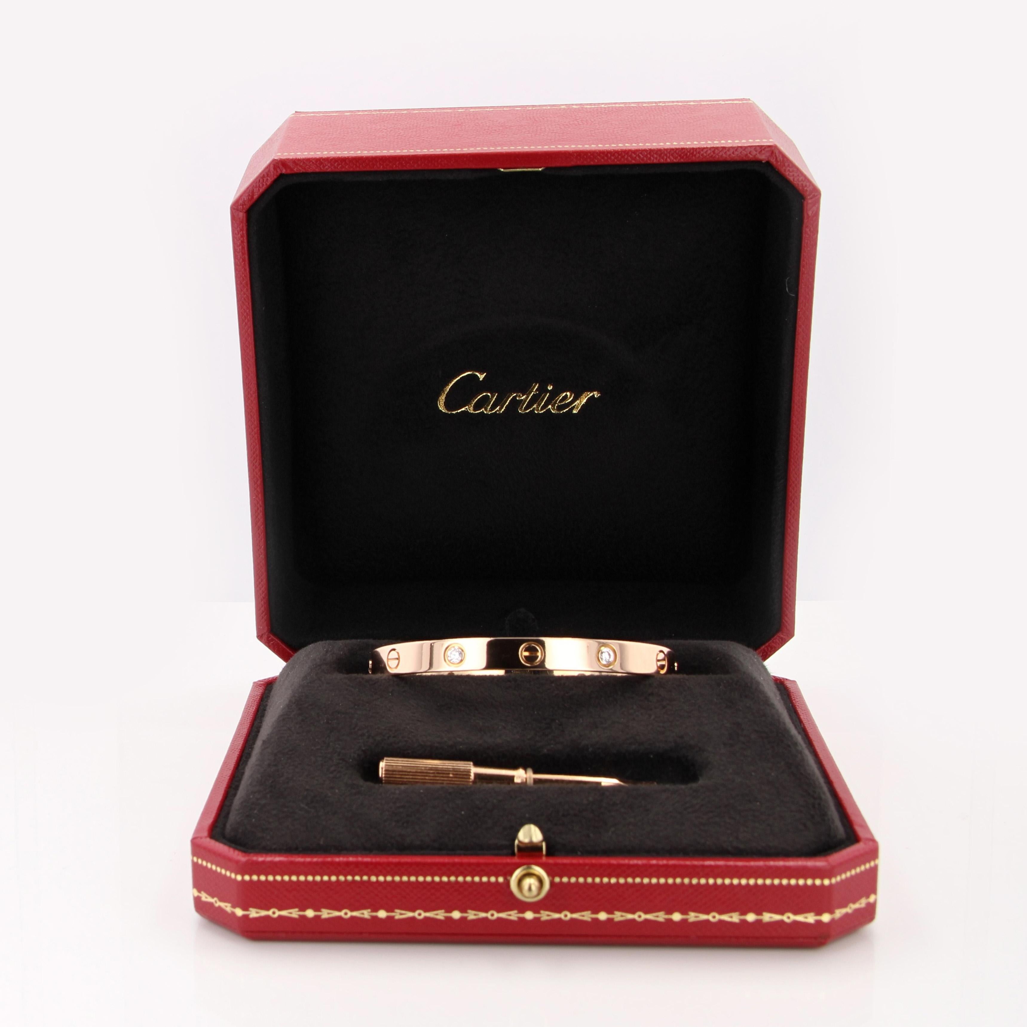 Cartier Love 4 Diamonds Bracciale in oro rosa 18 carati Diametro 17 in vendita 3