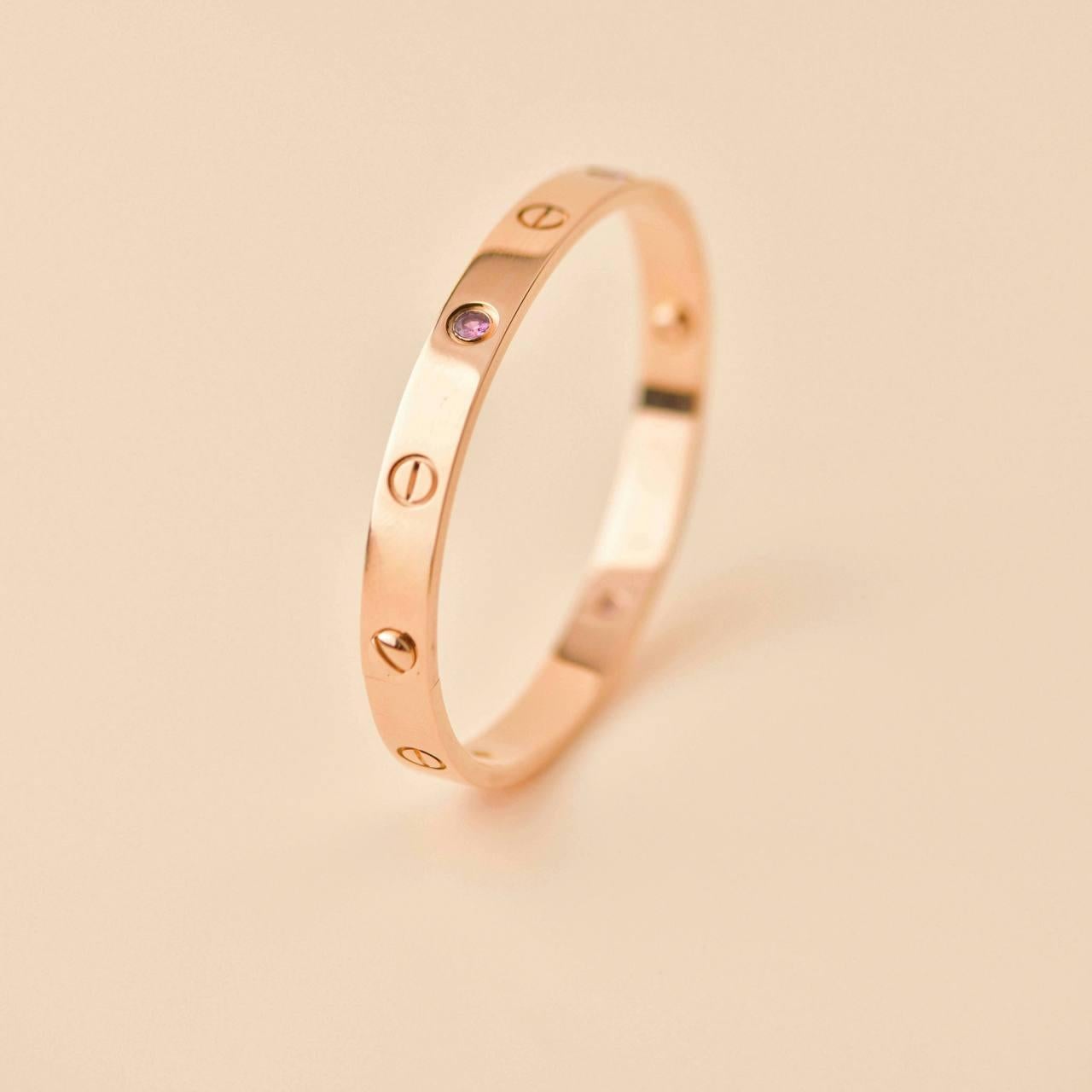 Cartier Love 4 Bracciale in oro rosa 18 carati con zaffiro rosa misura 17 in vendita 2