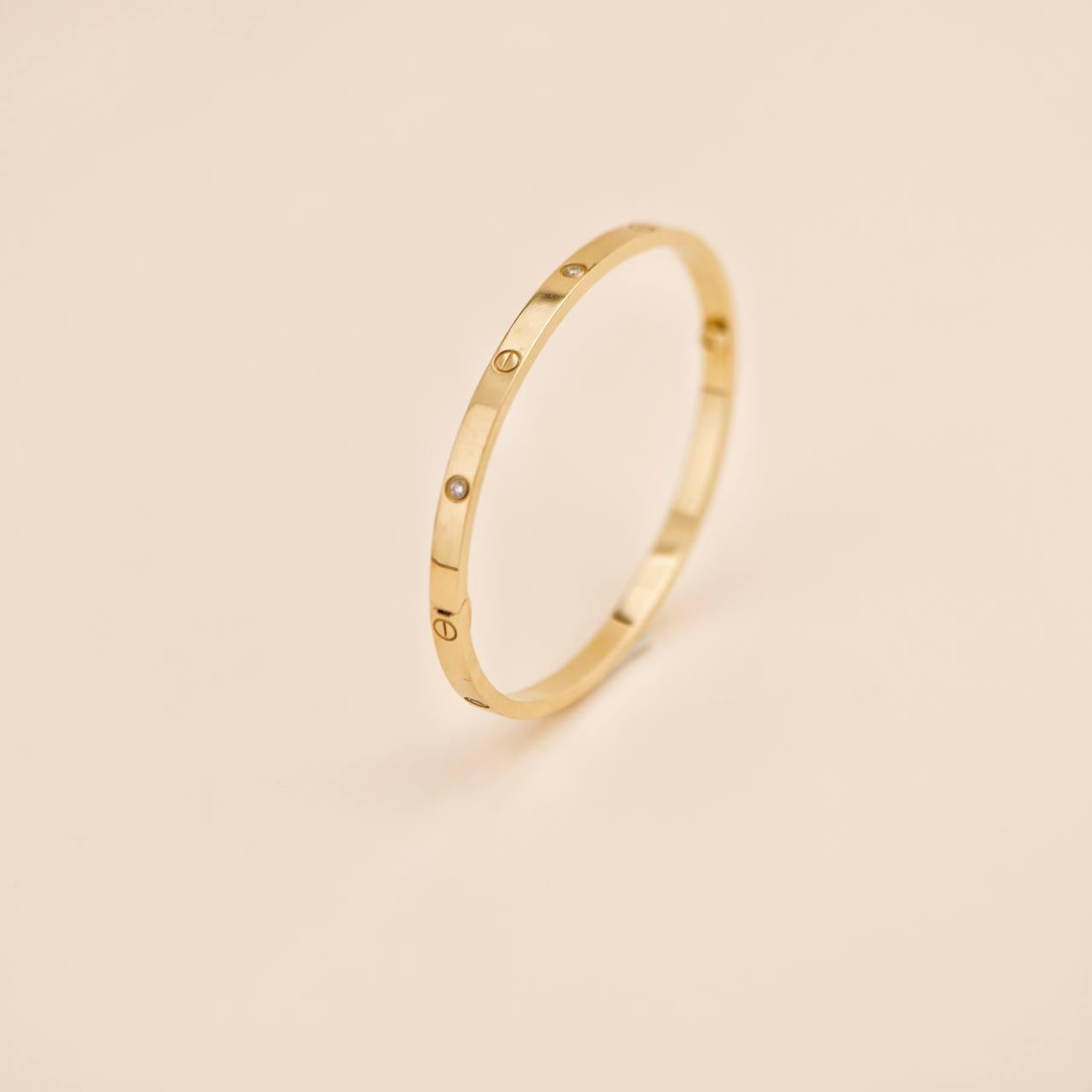 Cartier Love 6 Diamant 18K Gelbgold Kleines Modell Größe 17 im Zustand „Hervorragend“ in Banbury, GB