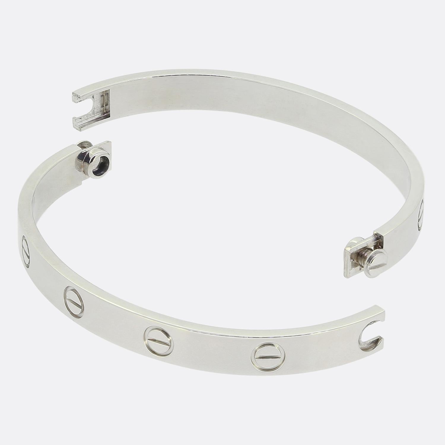 Women's or Men's Cartier LOVE Bangle Size 17 For Sale