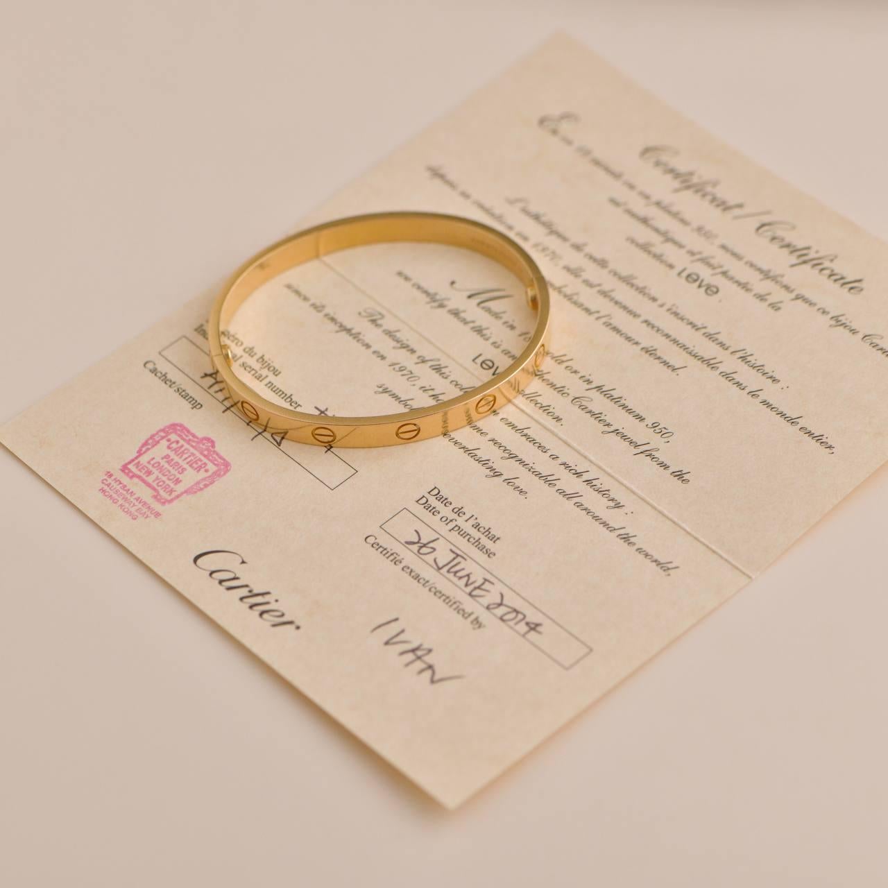 Cartier Love-Armband aus 18 Karat Roségold, Größe 17 im Zustand „Hervorragend“ in Banbury, GB
