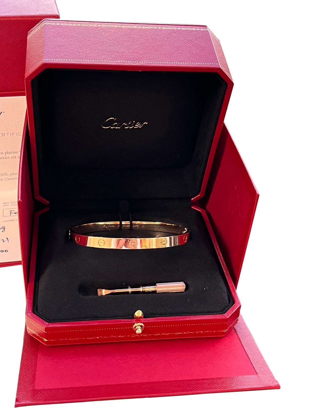 Cartier Love Bracelet 18k Rose Gold with Screwdriver In New Condition For Sale In Aventura, FL