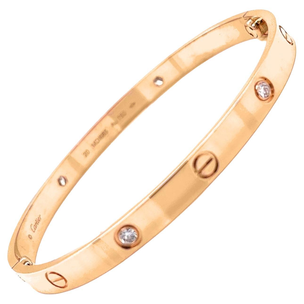 Bracelet Love de Cartier en or jaune 18 carats 4 diamants taillés en brillant