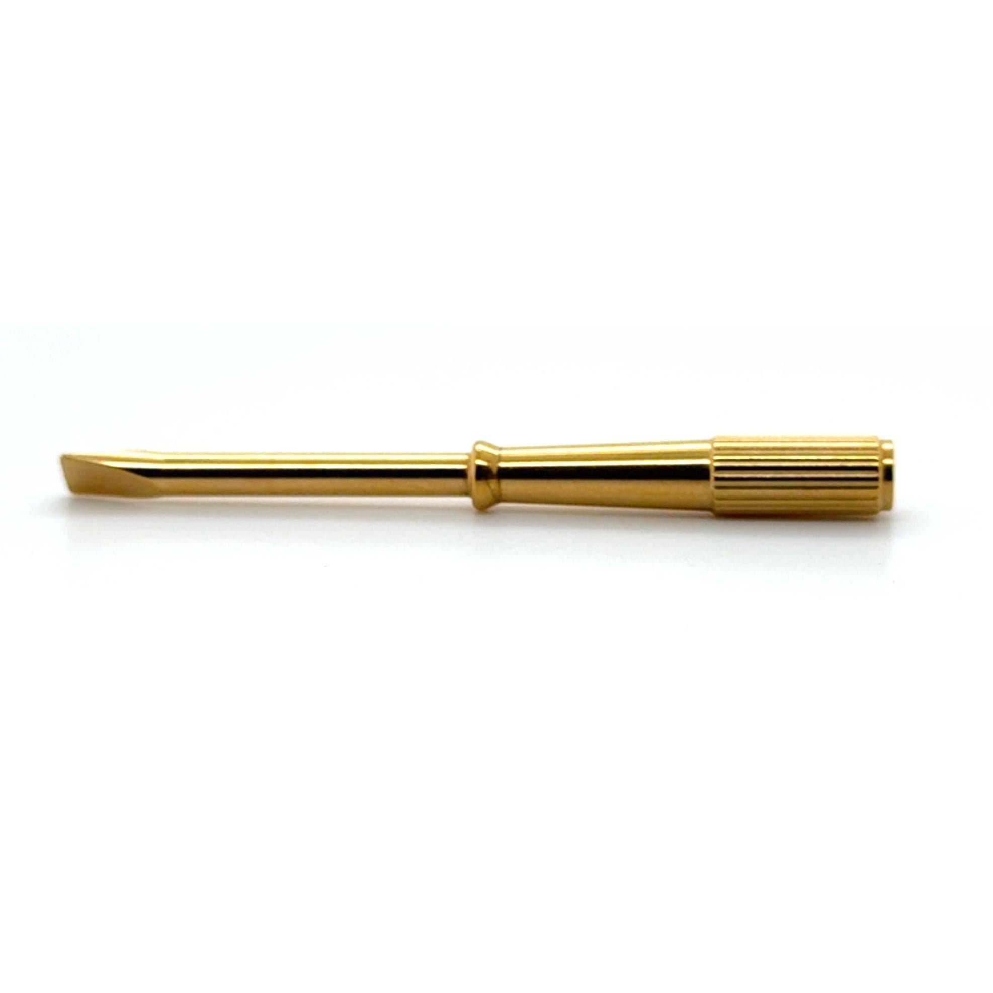 Cartier Pulsera Love Oro Amarillo 18k Mediana Talla 19 en Bueno estado para la venta en BEVERLY HILLS, CA
