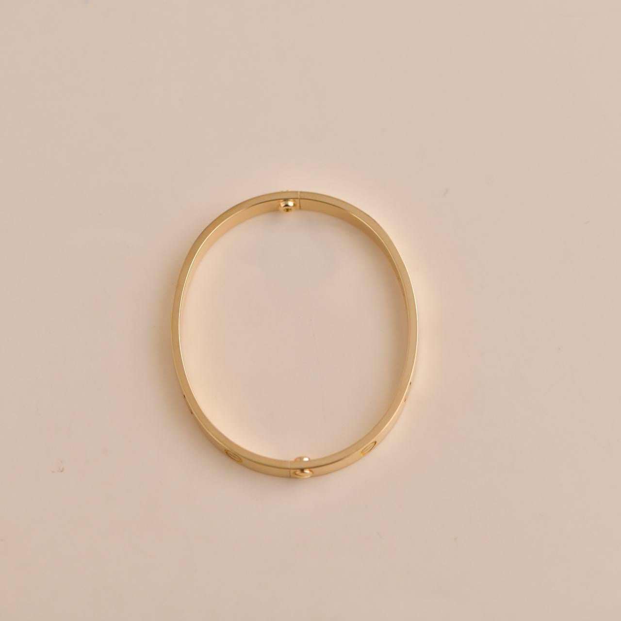 SKU 	CT-1990
Brand	Cartier
Model	B60081964
Serial No	QC****
Date	Circa 2010
_____________________________________________________________
Metal	18K Yellow Gold
Bracelet   Size 17
Weight	Approx. 30.7g
Retail Price 	£7,050 incl. VAT/ $7,350/ €7 950