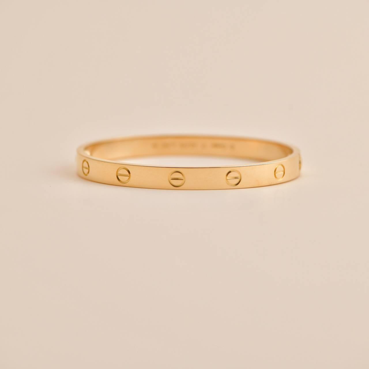 Cartier Love-Armband aus 18 Karat Gelbgold, Größe 17 für Damen oder Herren