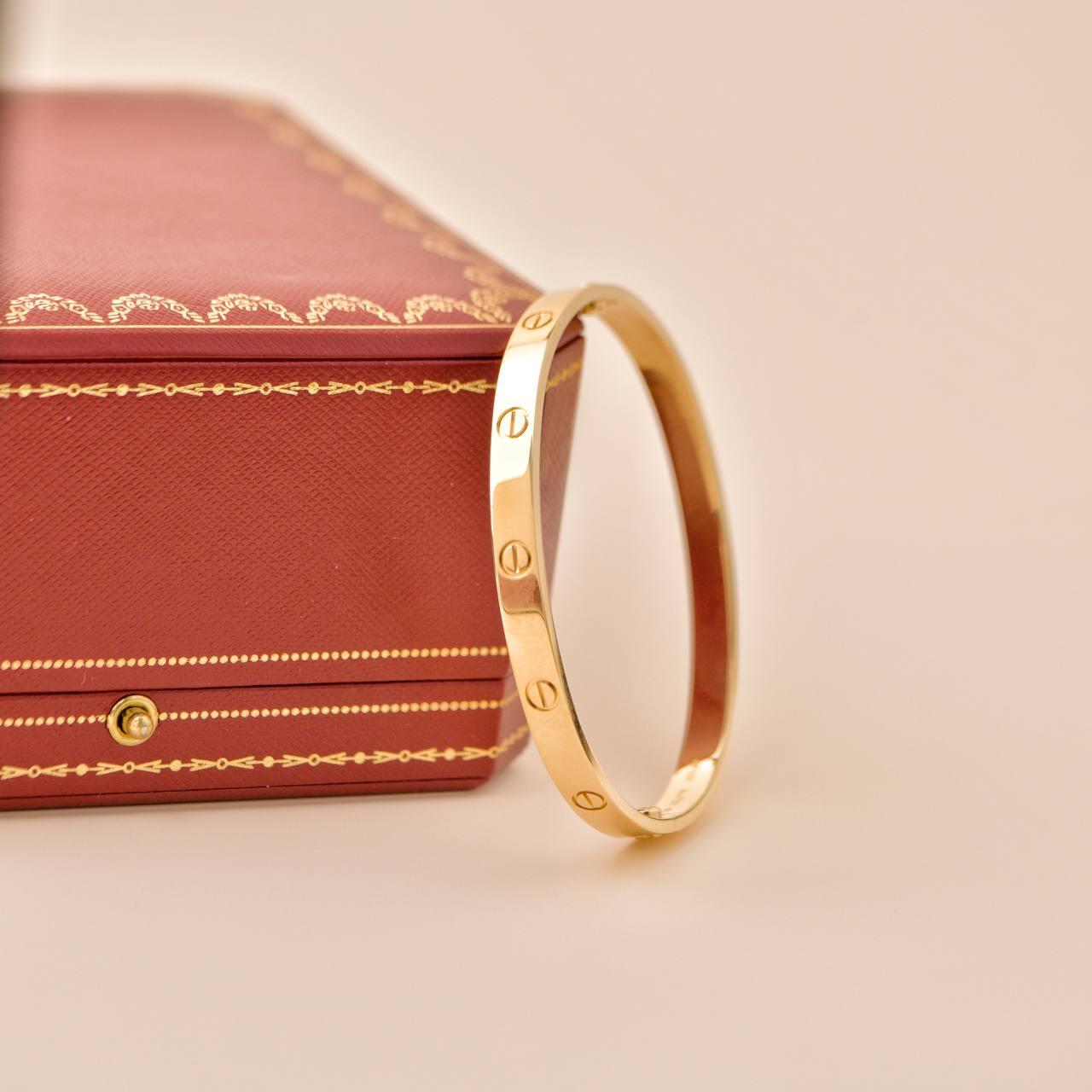 Cartier Love-Armband 18K Gelbgold Größe 20 im Zustand „Hervorragend“ im Angebot in Banbury, GB