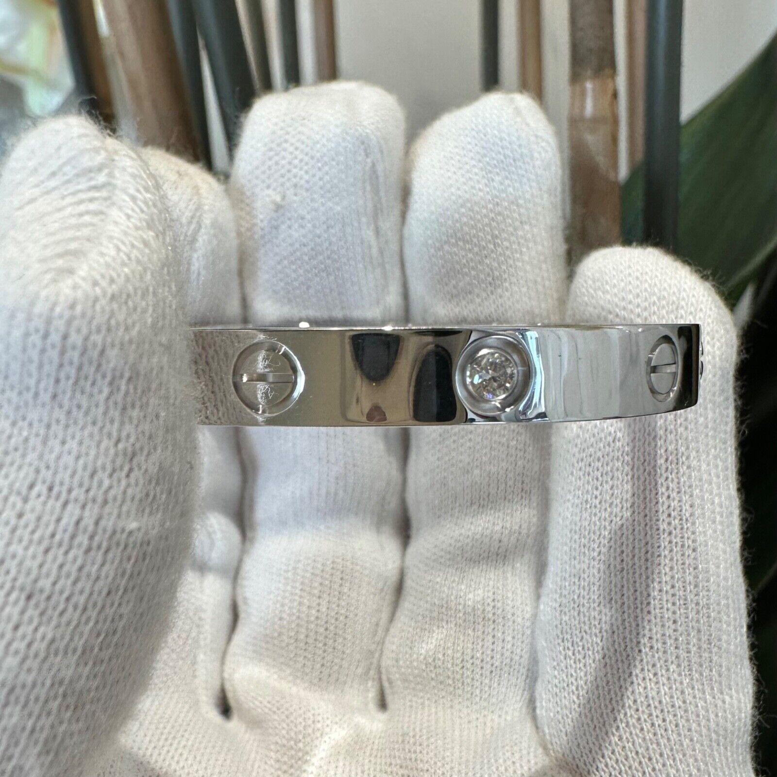 Cartier Love-Armband aus 18 Karat Weißgold mit 4 Diamanten, Größe 16 (C-650) (Brillantschliff)