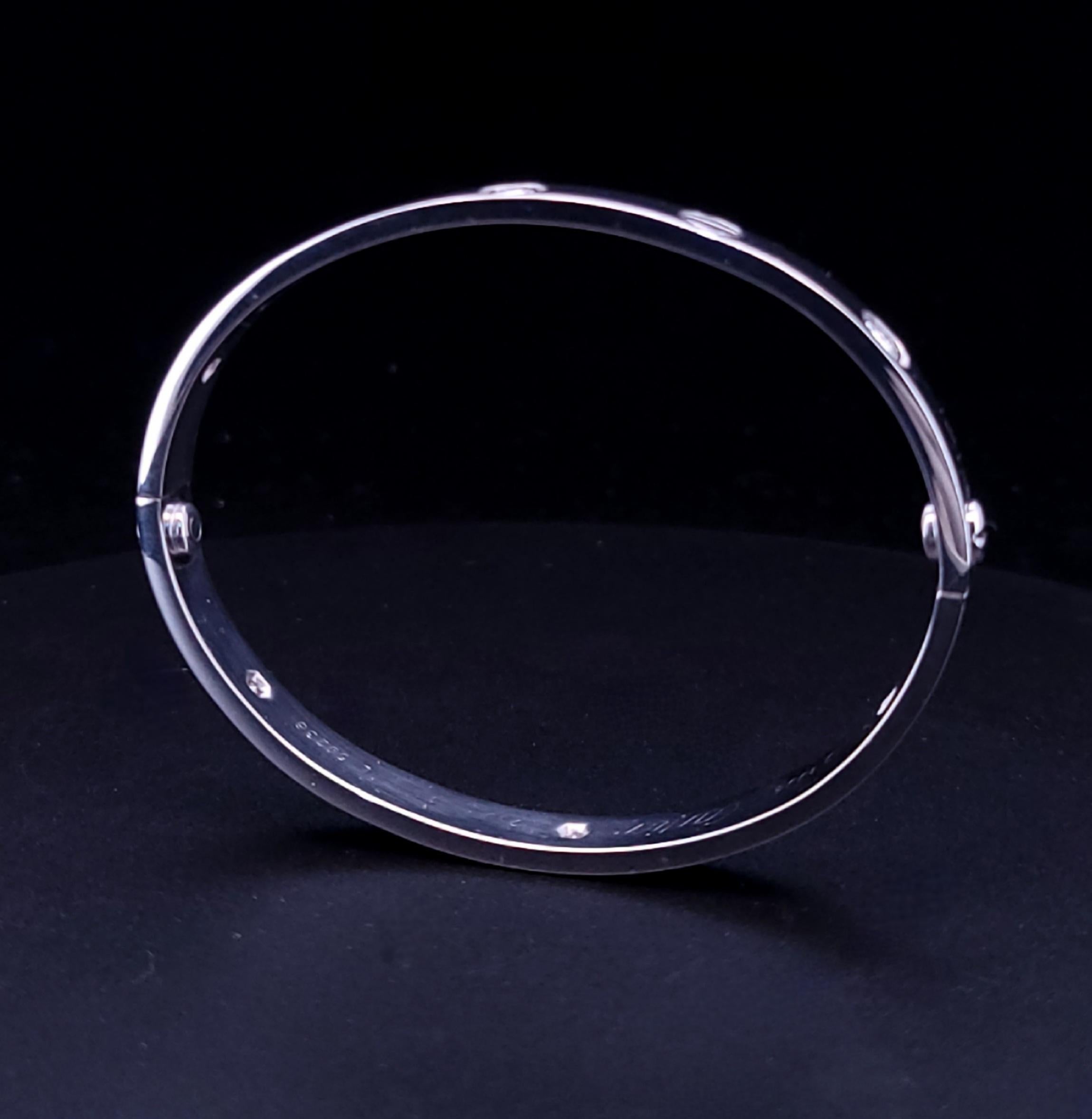 Cartier Love-Armband aus Weißgold mit 6 Diamanten, Größe 16 im Angebot 1