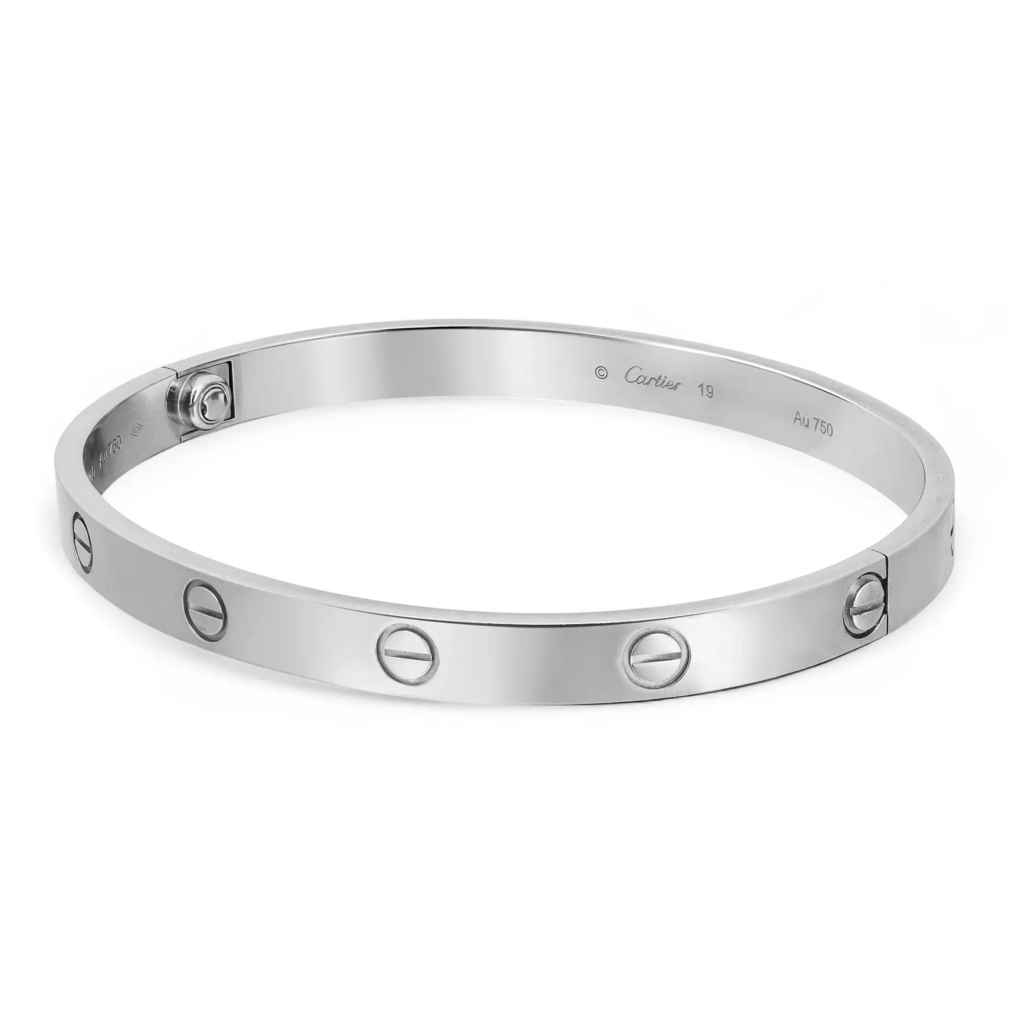 Moderne Cartier Love Bracelet Modèle Classique Or Blanc 18K Taille 19 en vente