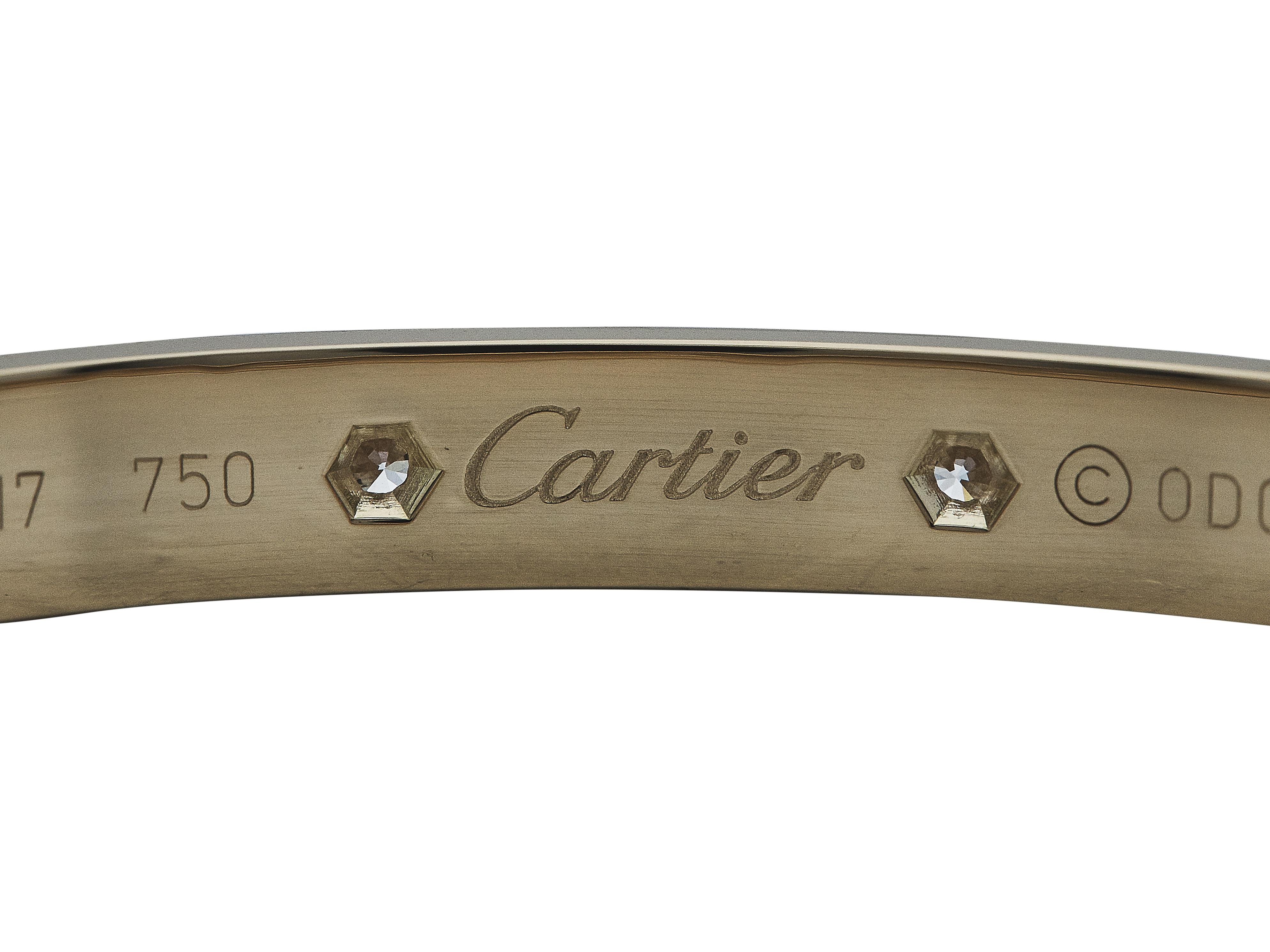 Cartier Love Armband Classic Modell 18K Gelbgold 10 Diamanten Größe 17 im Zustand „Hervorragend“ im Angebot in New York, NY