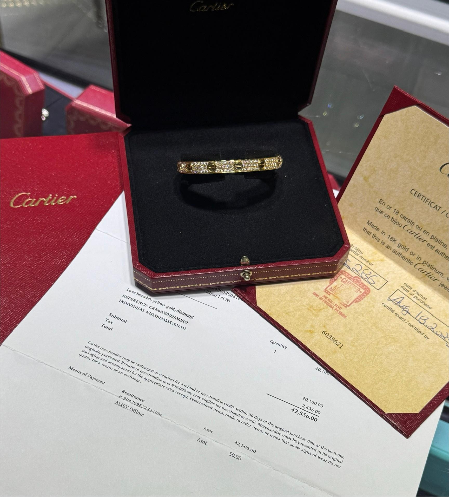 Cartier Love Armband Classic Modell voller Pave Diamanten Gelbgold Größe 16 im Zustand „Hervorragend“ in MIAMI, FL