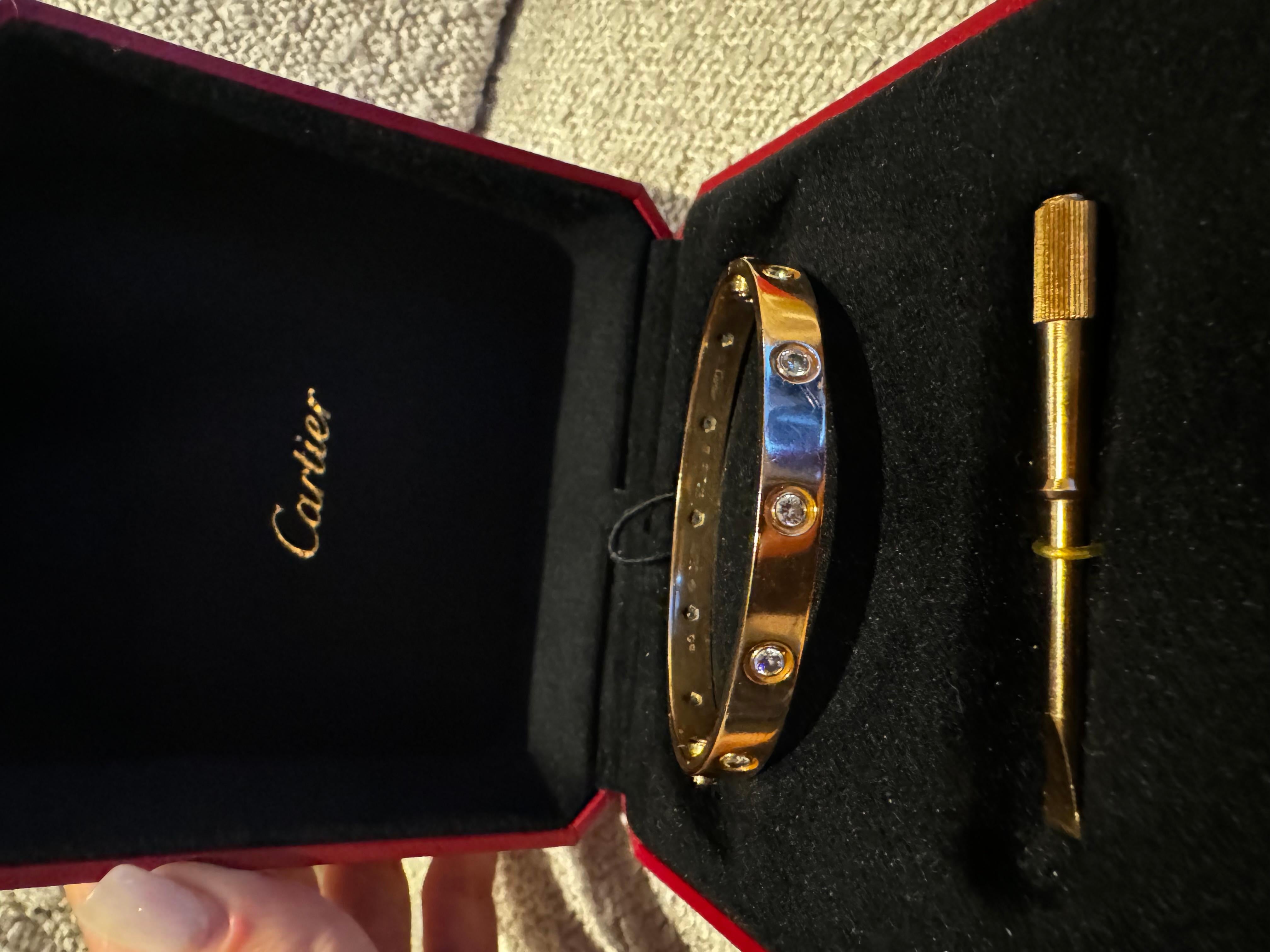 Cartier LOVE BRACELET, 10 DIAMONDS
LOVE bracelet, rose gold 750/1000, set with 10 brilliant-cut diamonds totalling 0.96 carats. Comes with a screwdriver. Width: 6.1 mm. Size 17.
Comes with everything, Cartier box, Cartier receipt, Cartier