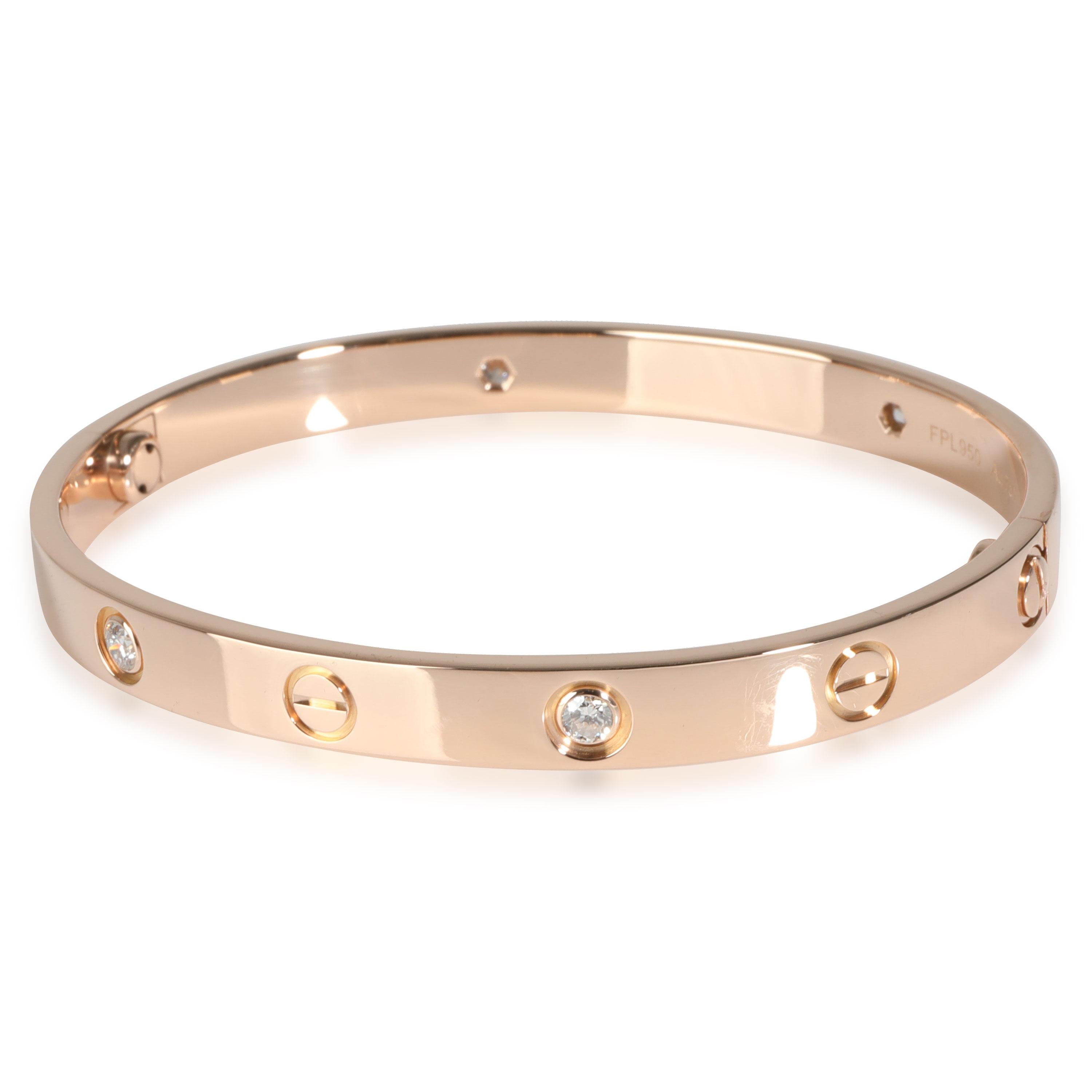 Cartier Bracelet Love, diamants (or rose)

DÉTAILS PRIMAIRES
SKU : 143733
Titre de l'inscription : Bracelet d'amour de Cartier, diamants (or rose)
Description de l'état : La collection Love de Cartier est l'incarnation même de l'icône, depuis les