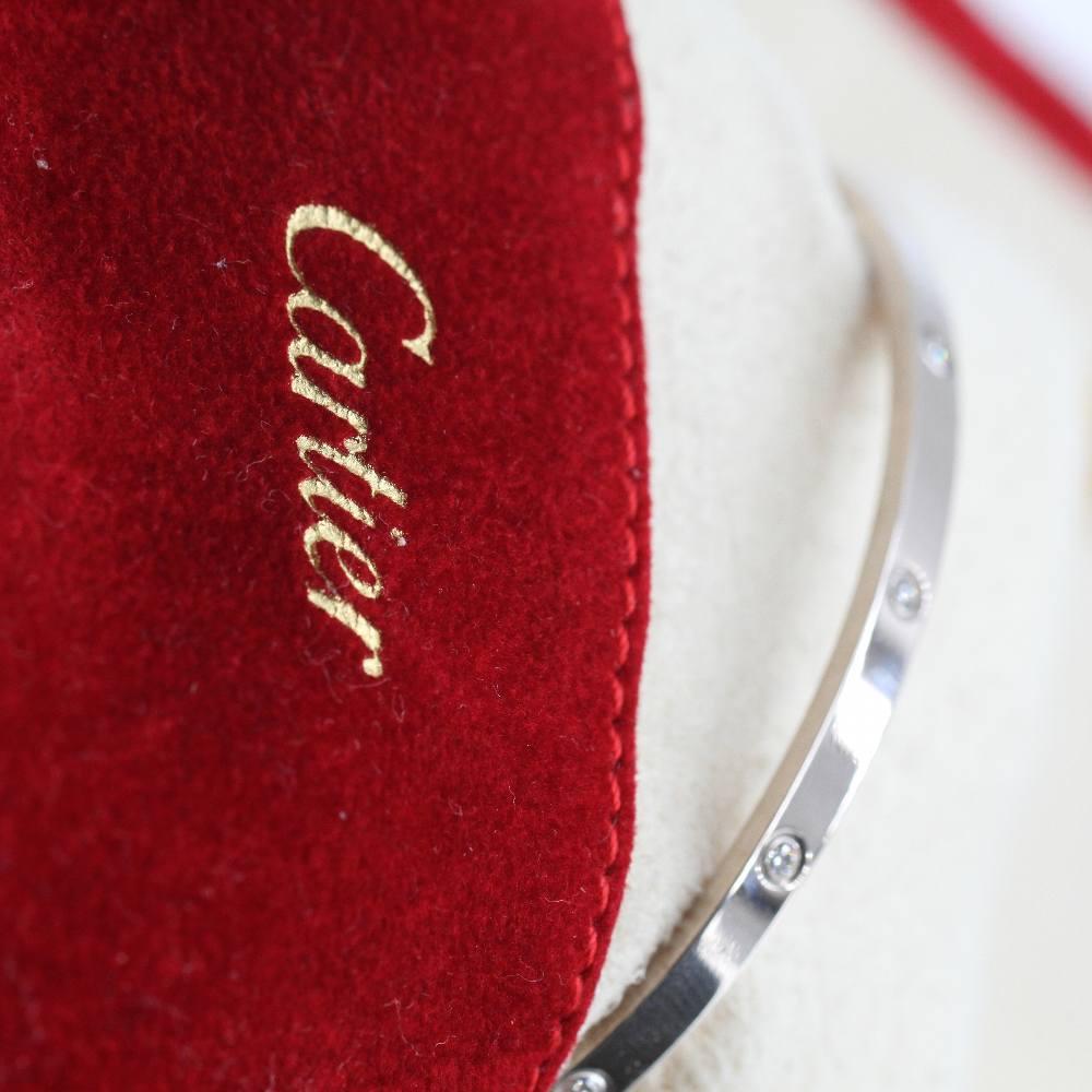 CARTIER LOVE Bracelet in 18k gold with 10 diamonds 2nd hand 3