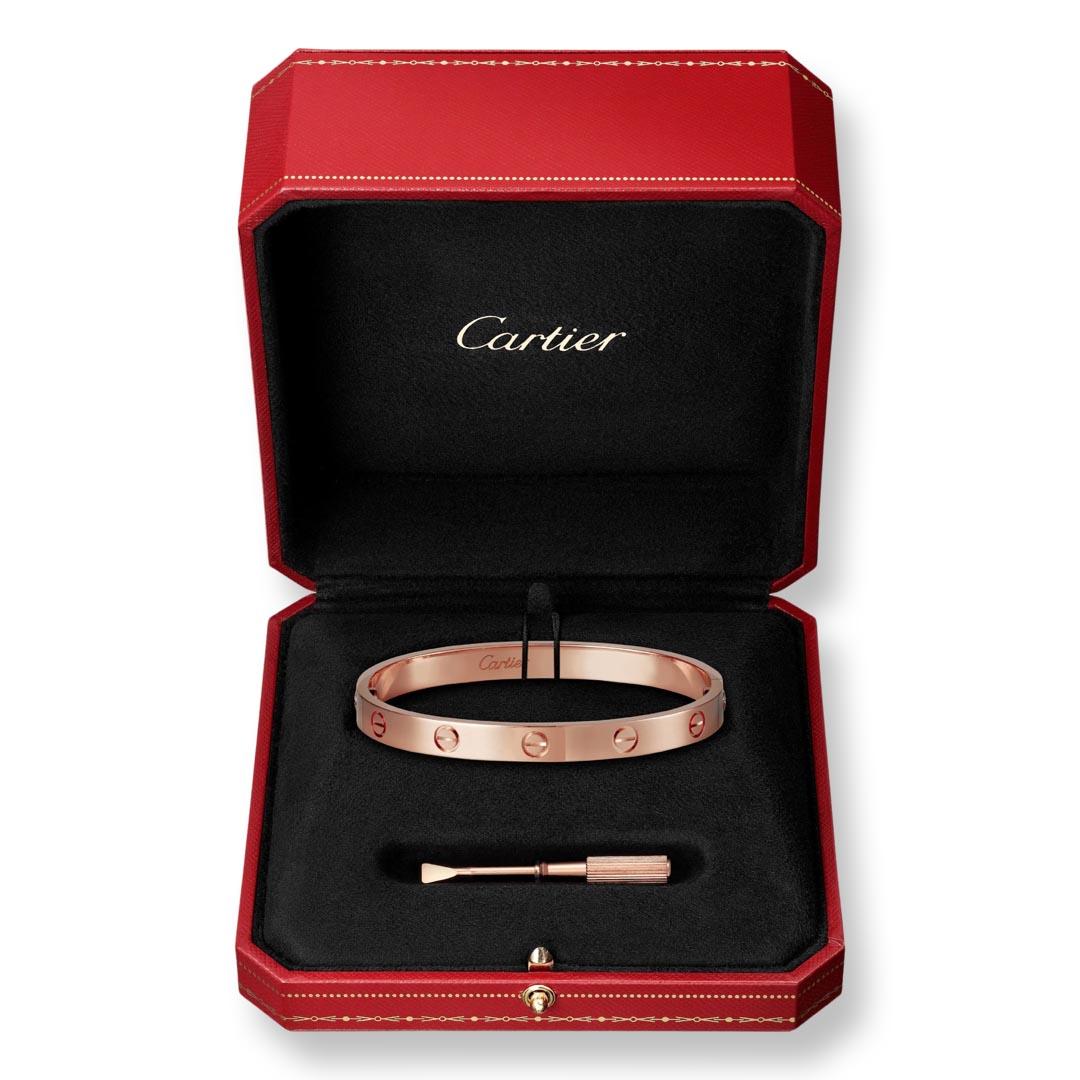 Designer: Cartier

Collection: Love 

Style: Bracelet 

Metal: Rose Gold 

Metal Purity 18k

Stone: No Stone

Screw Style: New Screw System (screws stay on)

Size: 16 = 16 cm

Hallmarks: Cartier; Serial #; 16

​​​​​​​Includes:  24 Months Brilliance