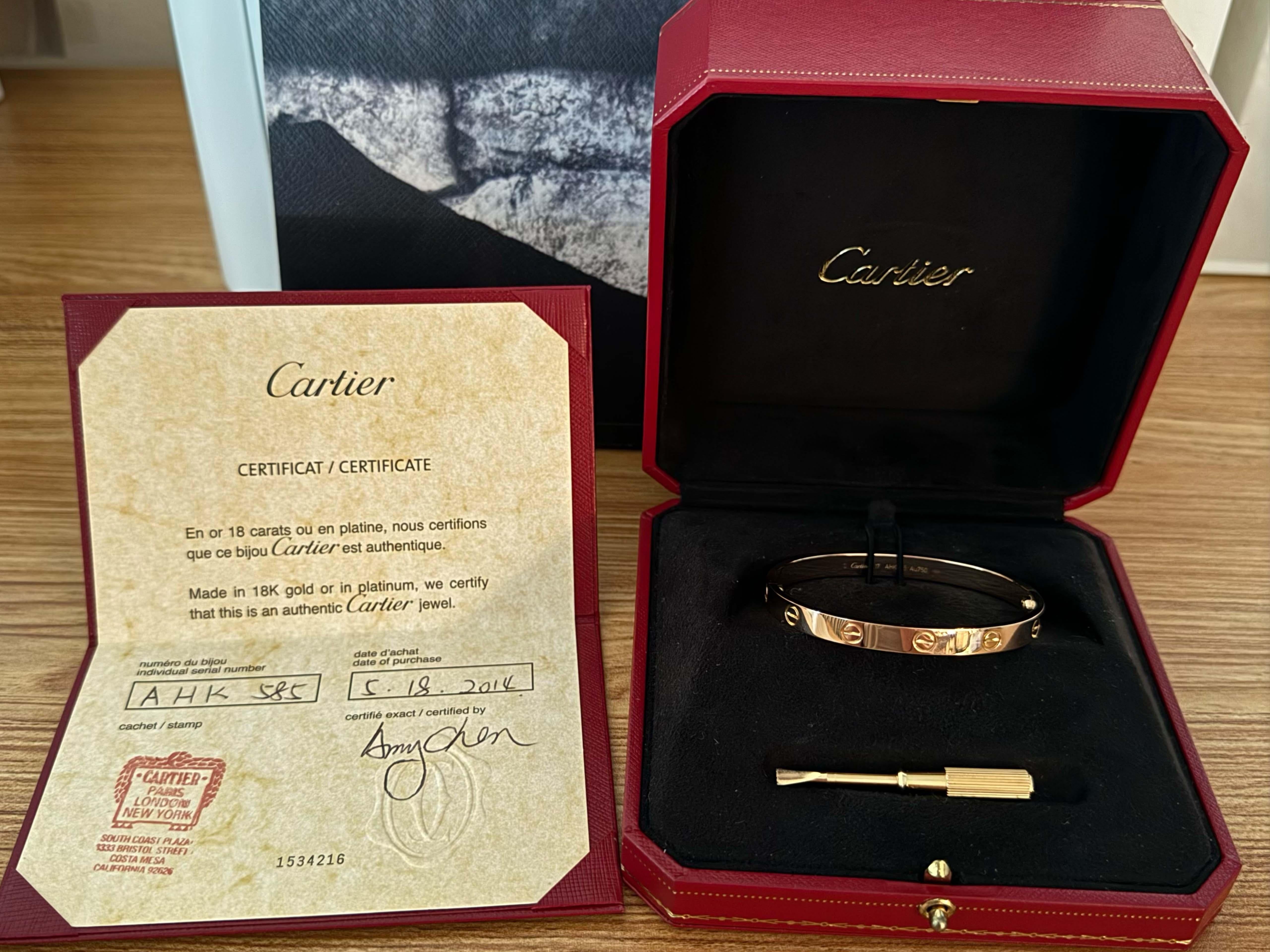 Item Specifications:

Brand: Cartier

Style: Cartier Love Bracelet

Metal: 18K Rose Gold

Size: 17

Width: ~6mm

Weight: 30.5 grams