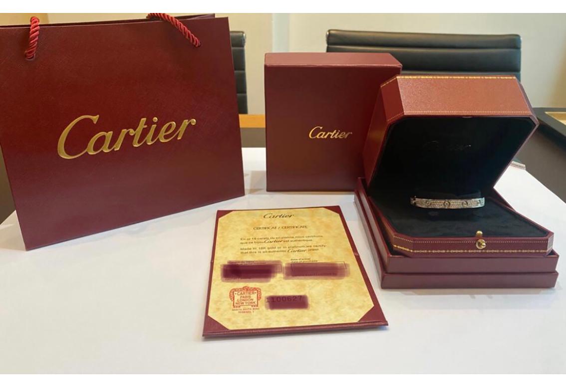 Cartier Bracelet Love en or blanc 18 carats et diamants 3,70 carats avec boîte 2