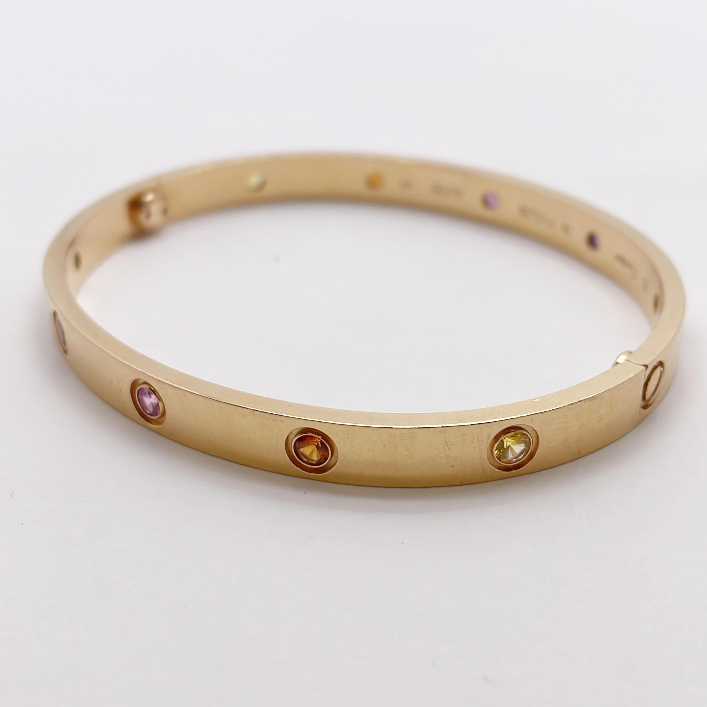 Cartier Bracciale dell'Amore Multicolore Diamante  
Materiale: 750PG 
Seriale: FVS236 
Dimensione: 19 
Peso: 34.2 g 
Custodia: inclusa
Cacciavite: Incluso 
Nuovo sistema di apertura/chiusura

Bracciale Love di Cartier, modello classico in oro