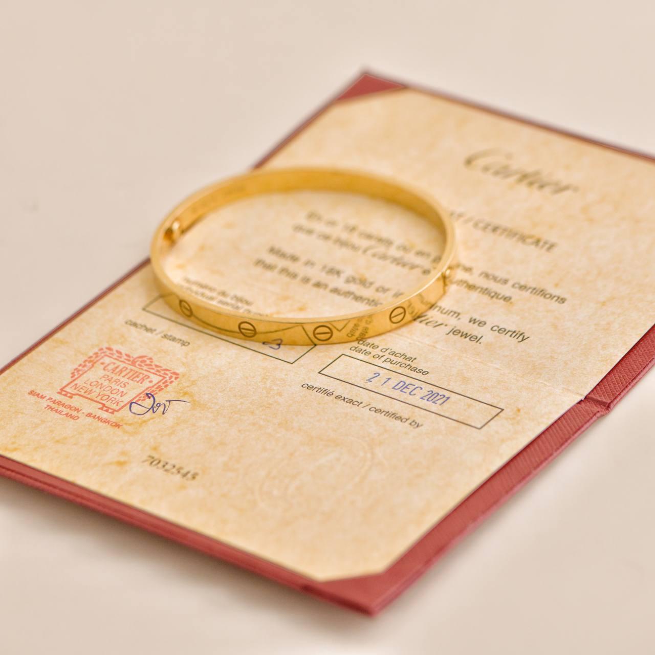 Cartier Love-Armband aus Gelbgold Größe 20 im Zustand „Hervorragend“ in Banbury, GB