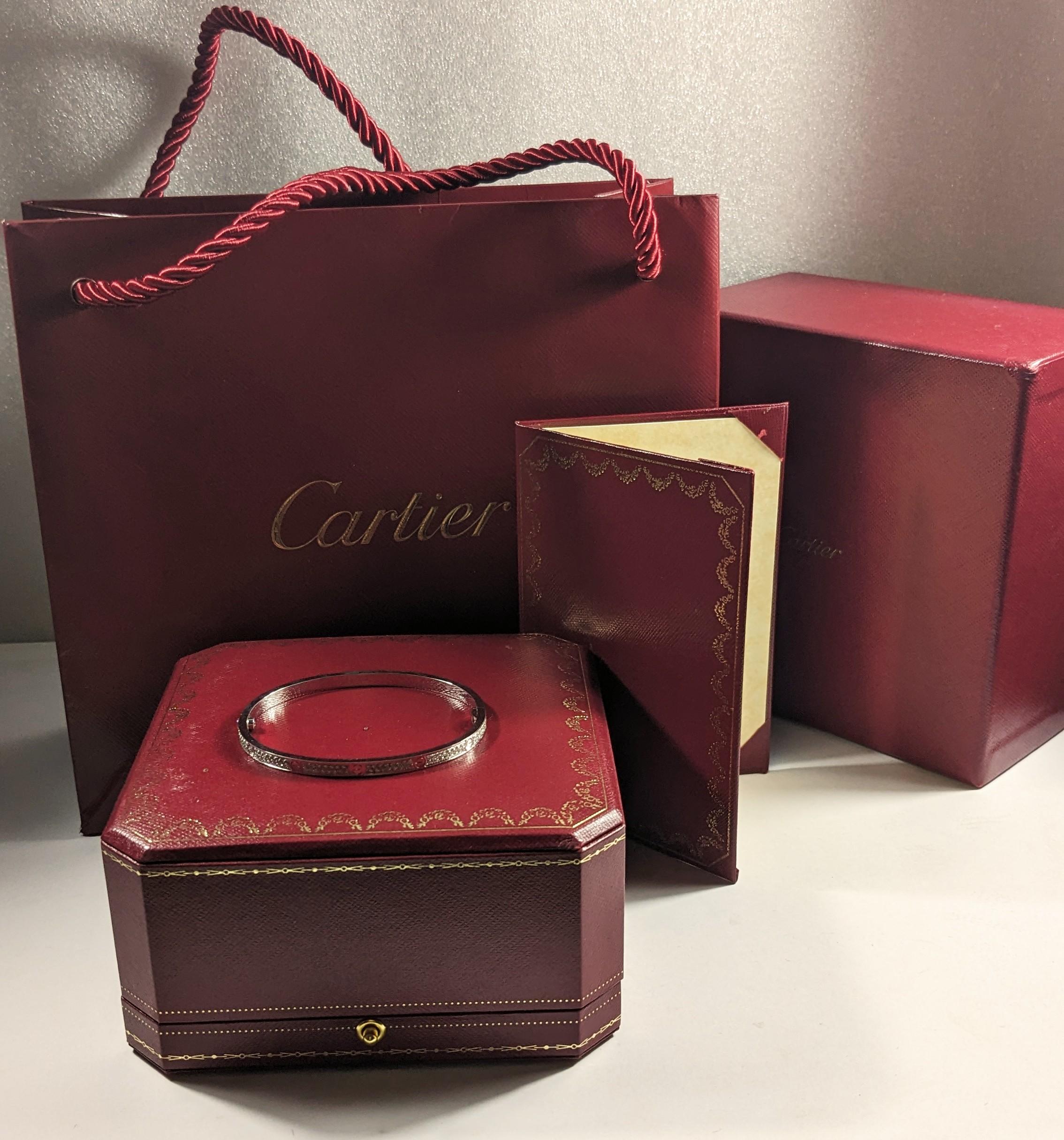 Cartier, petit bracelet Love Bracelet en or blanc 18 carats avec diamants, boîte et papiers, taille 18 en vente 8