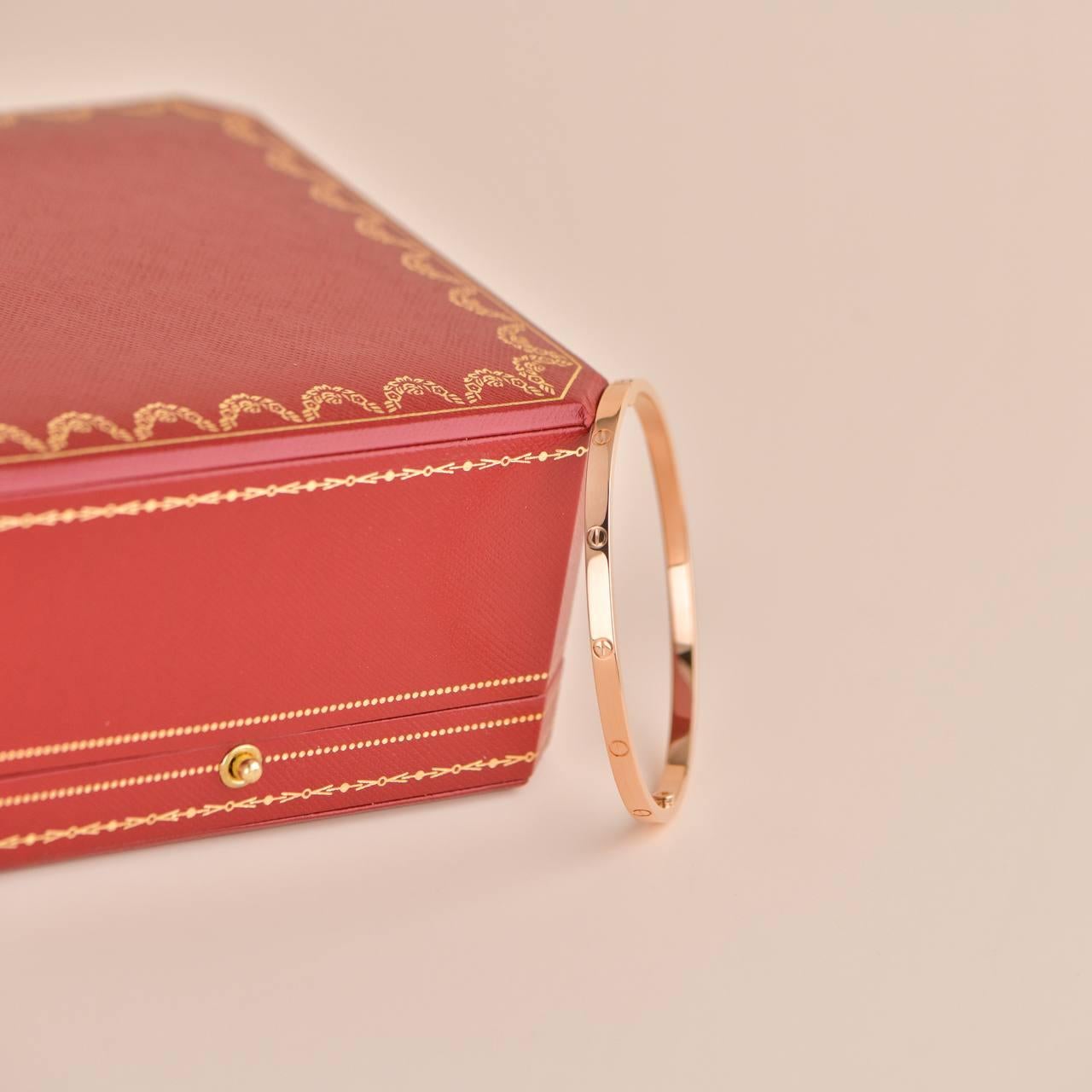 Cartier, petit modèle en or rose 18 carats, taille 19 Pour hommes en vente
