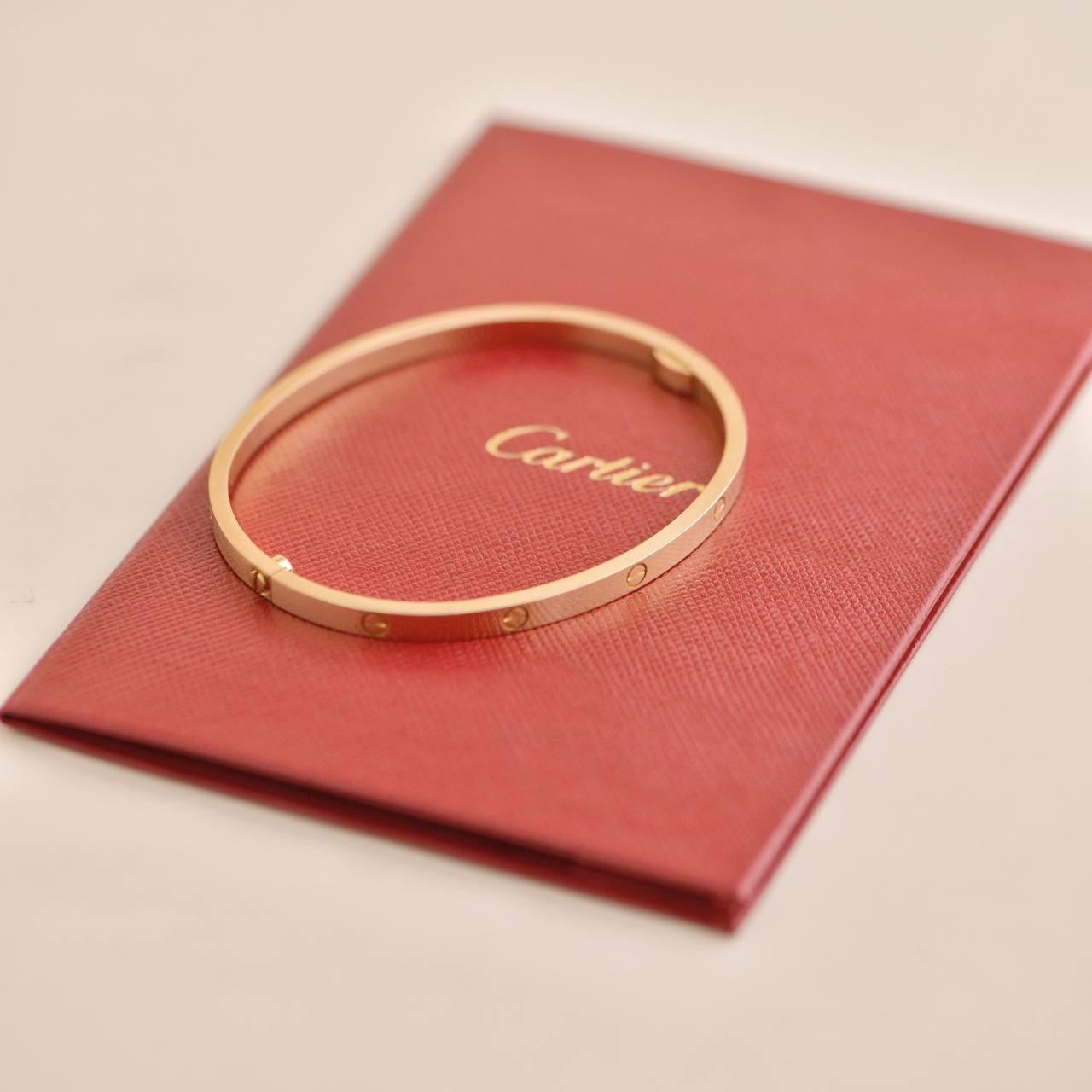 Cartier Love Bracelet Small Model 18K Yellow Gold Size 17 In Excellent Condition For Sale In Banbury, GB