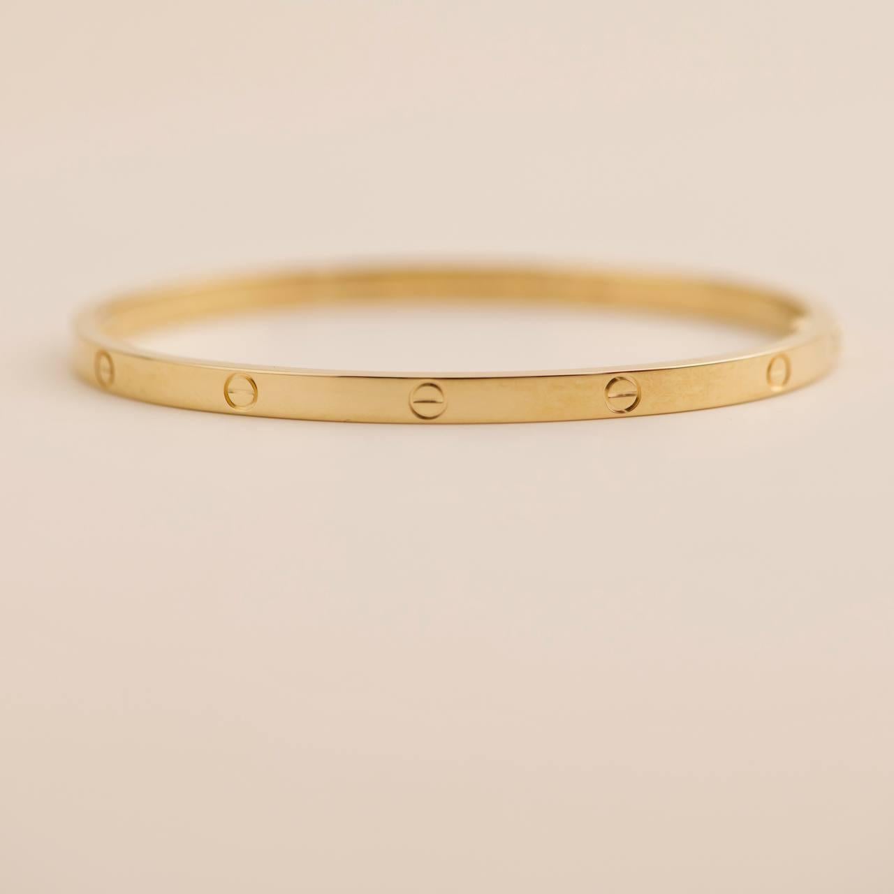 Cartier Bracelet Love en or jaune 18 carats, petit modèle, taille 17 1