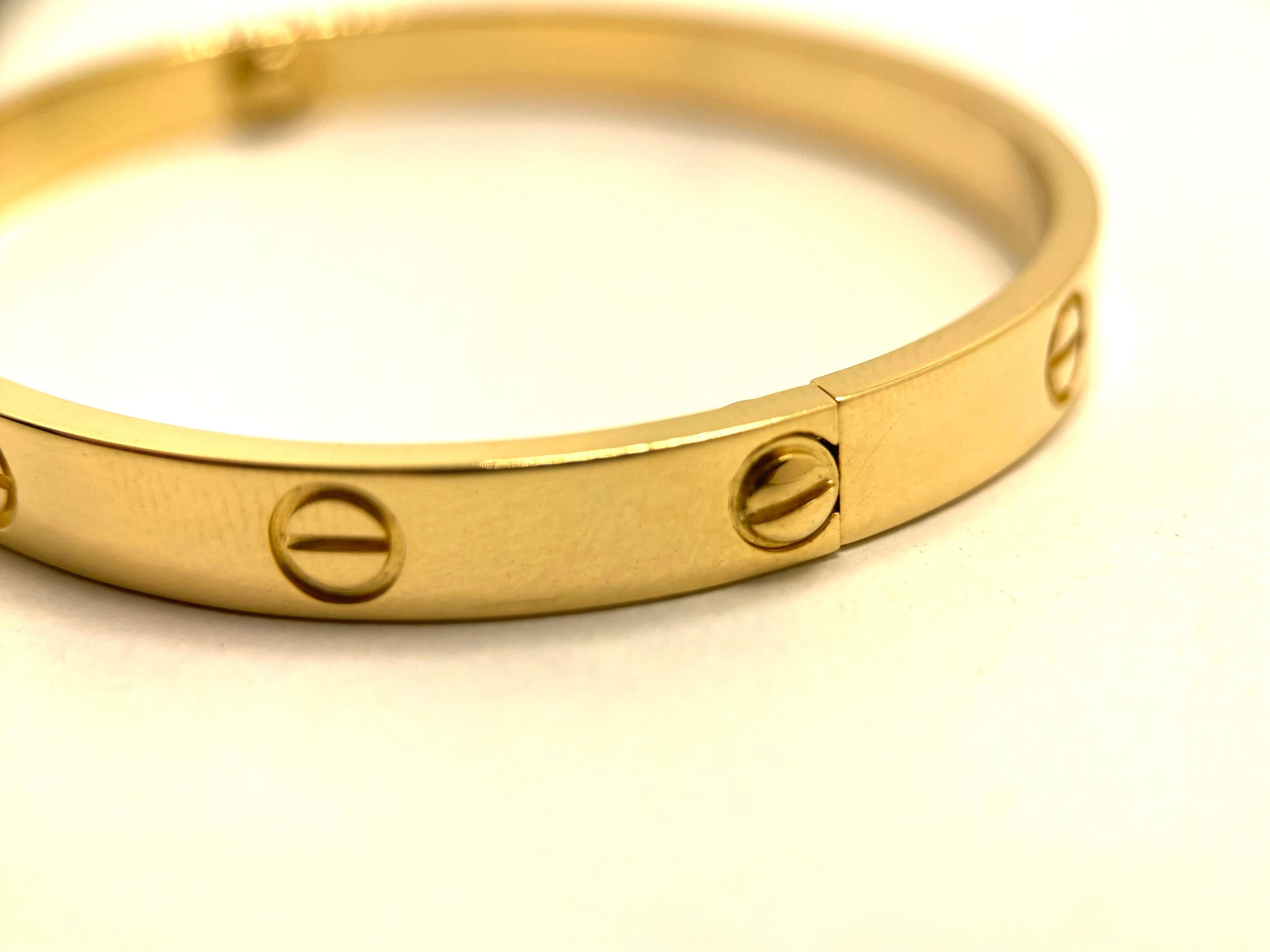 Cartier Love Bracelet Vintage Model in 18K Yellow Gold - 33.80g For Sale 3