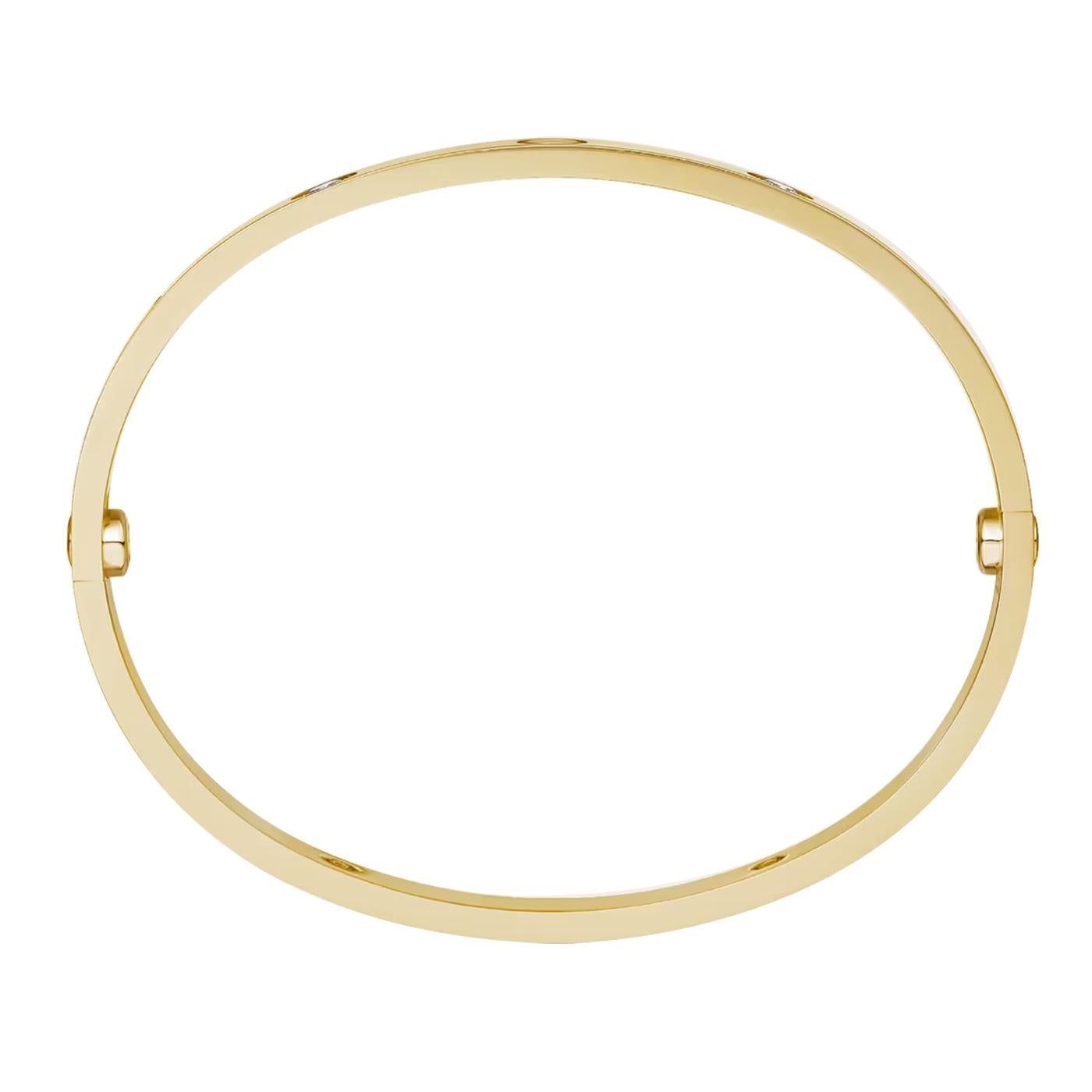 Moderniste Cartier Bracelet Love en or jaune 18 carats avec 4 diamants taille brillant de 0,42 carat en vente