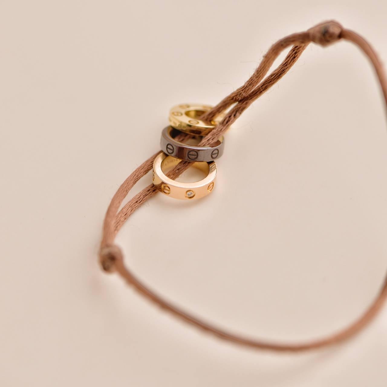 Cartier Love Charity Diamant Braun Keramik Gold 3 Reifen Braun Seidenschnur-Armband für Damen oder Herren