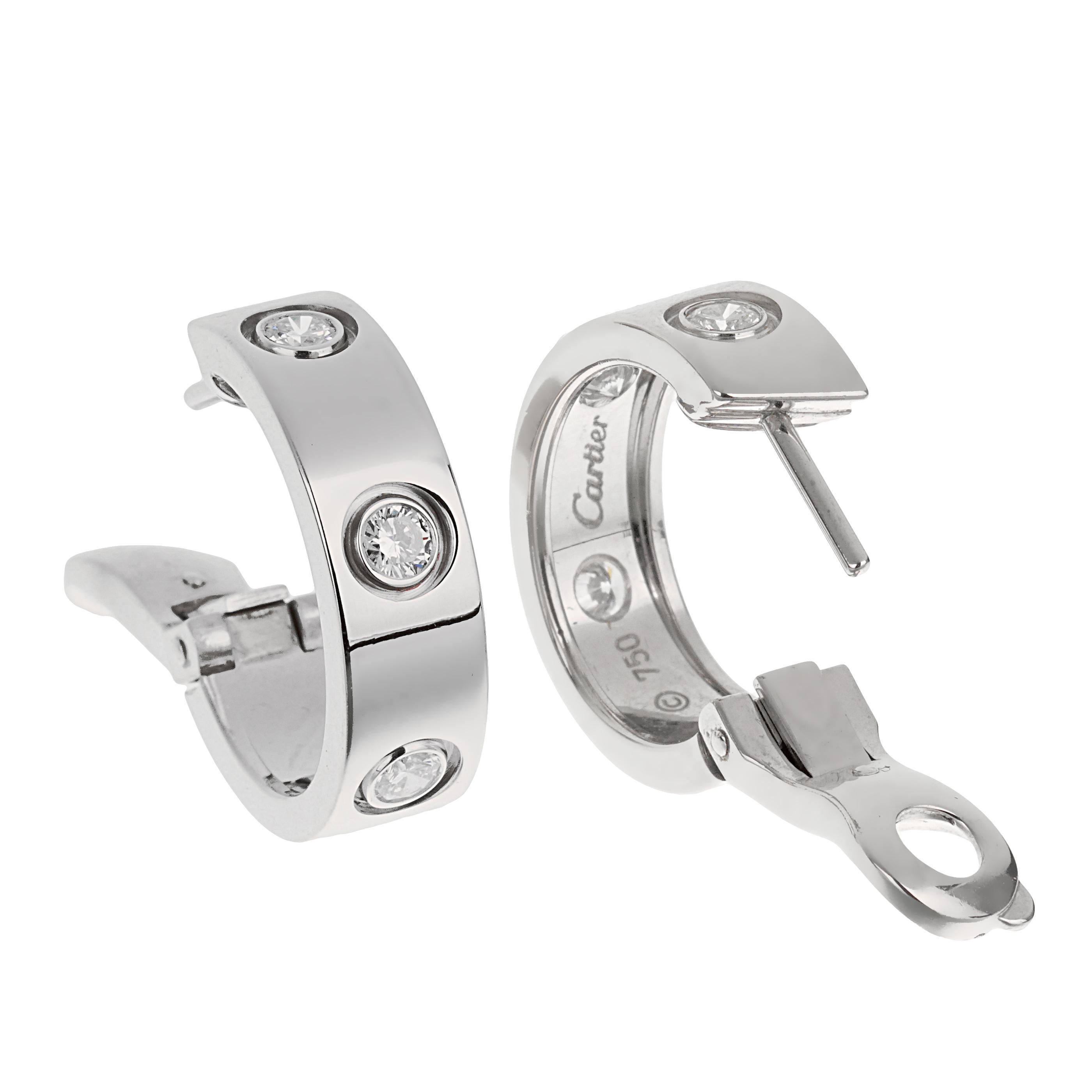 Pendientes de aro Cartier Love Classic 6 diamantes de oro blanco de 18k en Excelente estado para la venta en Feasterville, PA